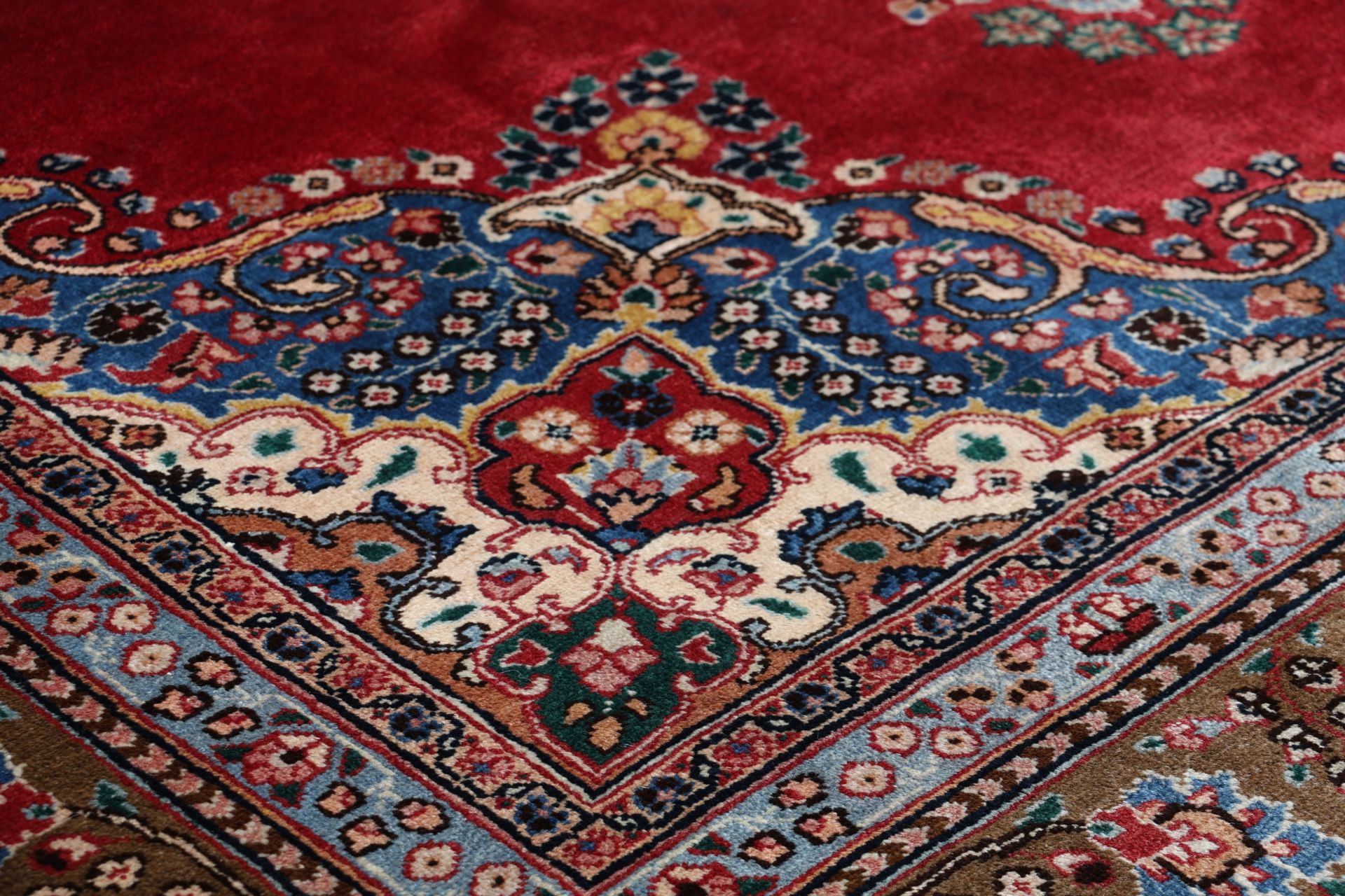 perserteppich-mashad-243-x-337-cm-schurwolle-handgeknupft-floral-11 Handgeknüpfter Mashhad Perserteppich 243 × 337 cm