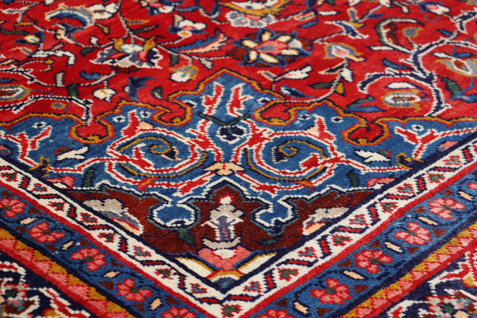Perserteppich 247 × 356 cm aus Wolle, handgeknüpft
