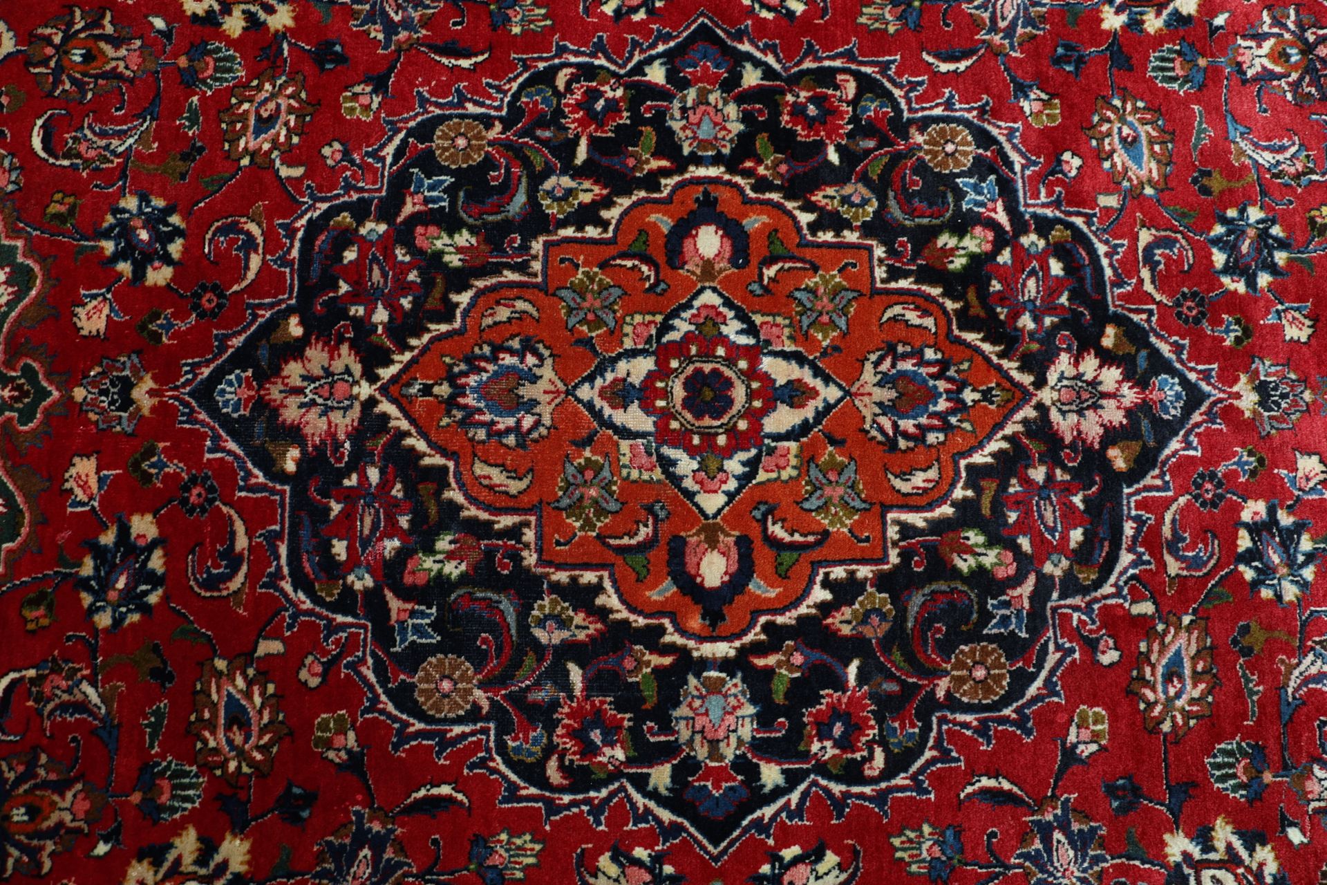 perserteppich-mashad-248-x-342-cm-schurwolle-handgeknupft-17 Handgeknüpfter Mashhad Perserteppich, 248 × 342 cm, Wolle