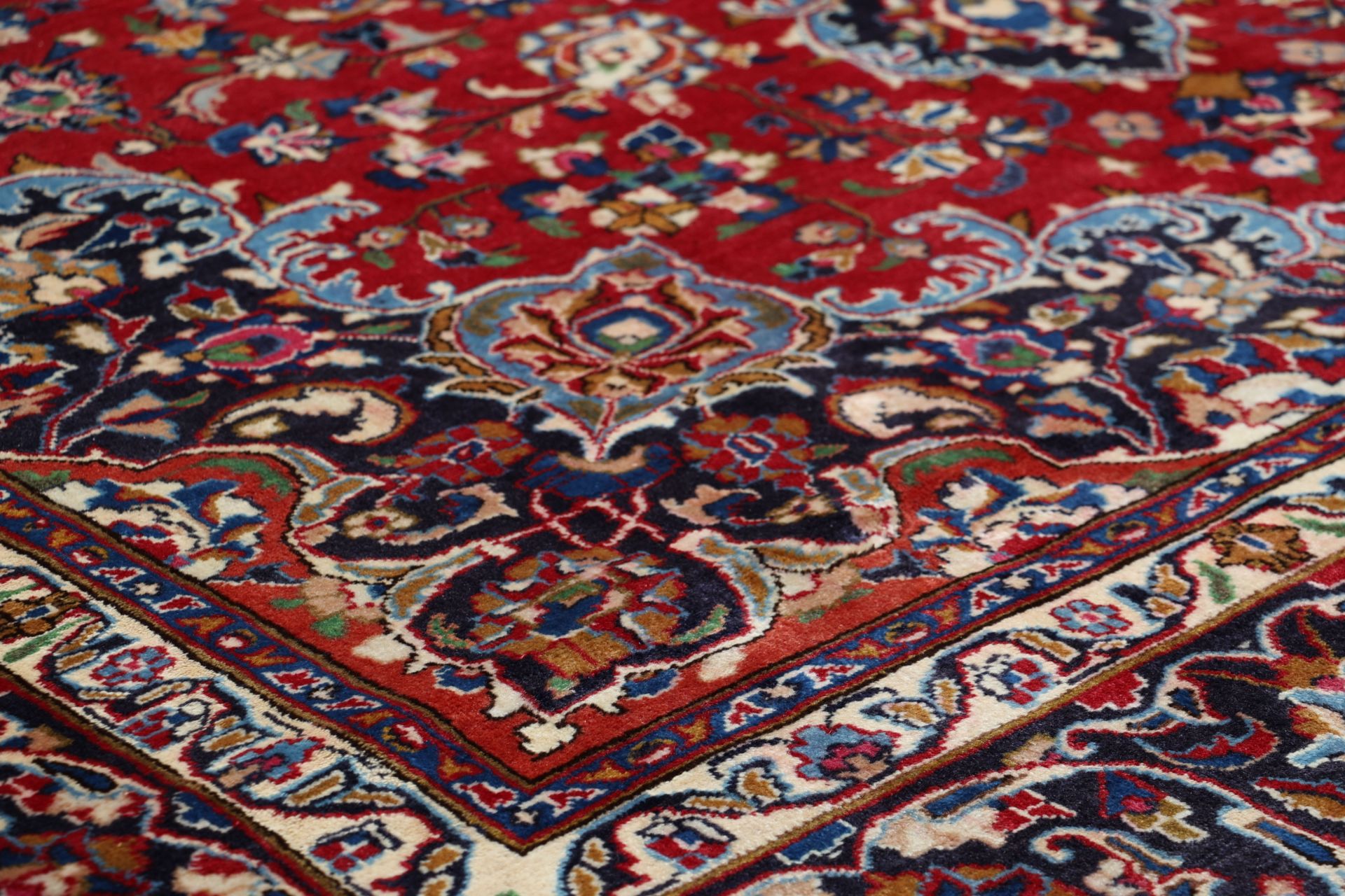 perserteppich-mashad-243-x-338-cm-schurwolle-handgeknupft-10 Handgeknüpfter Mashhad Perserteppich 243 × 338 cm
