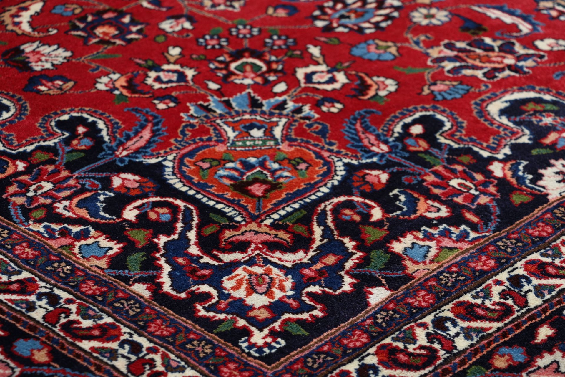 Handgeknüpfter Mashhad Perserteppich 247 × 367 cm