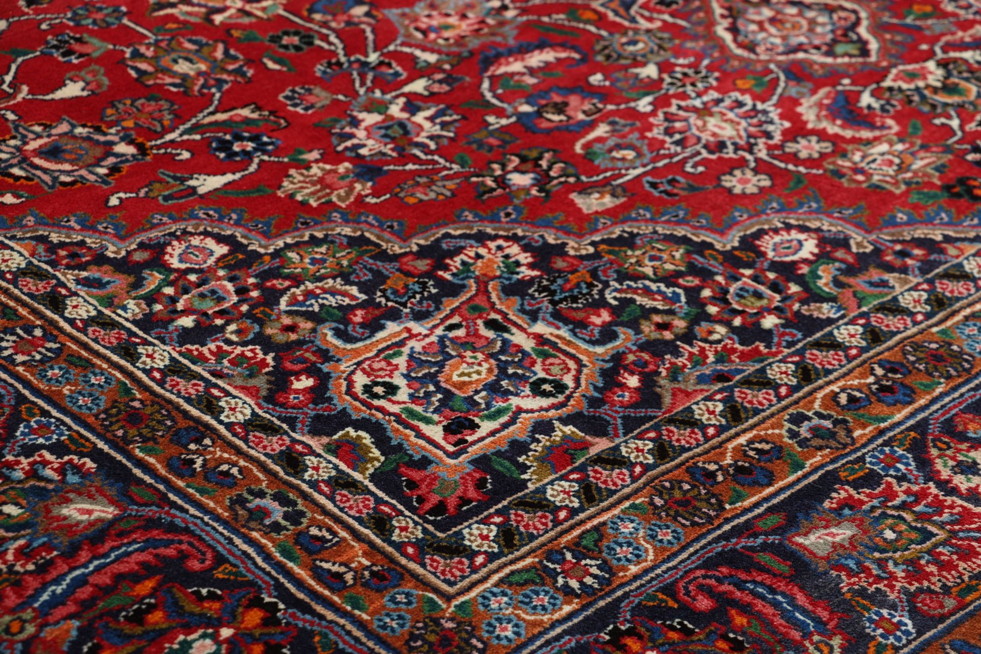 perserteppich-mashad-252-x-335-cm-schurwolle-handgeknupft-floral-4 Handgeknüpfter Mashhad Perserteppich, 252 × 335 cm, Wolle