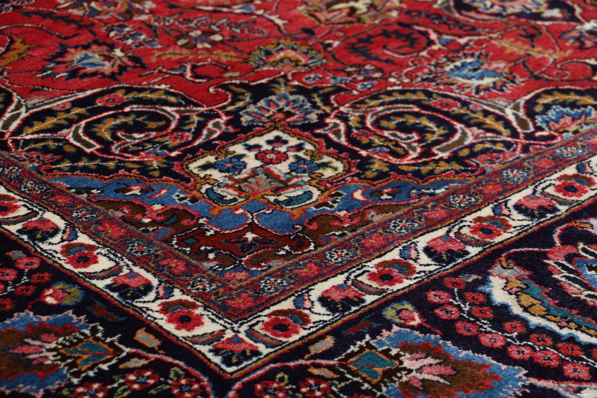 perserteppich-mashad-250-x-350-cm-schurwolle-handgeknupft-9 Handgeknüpfter Mashhad Perserteppich, 250 × 350 cm, Wolle