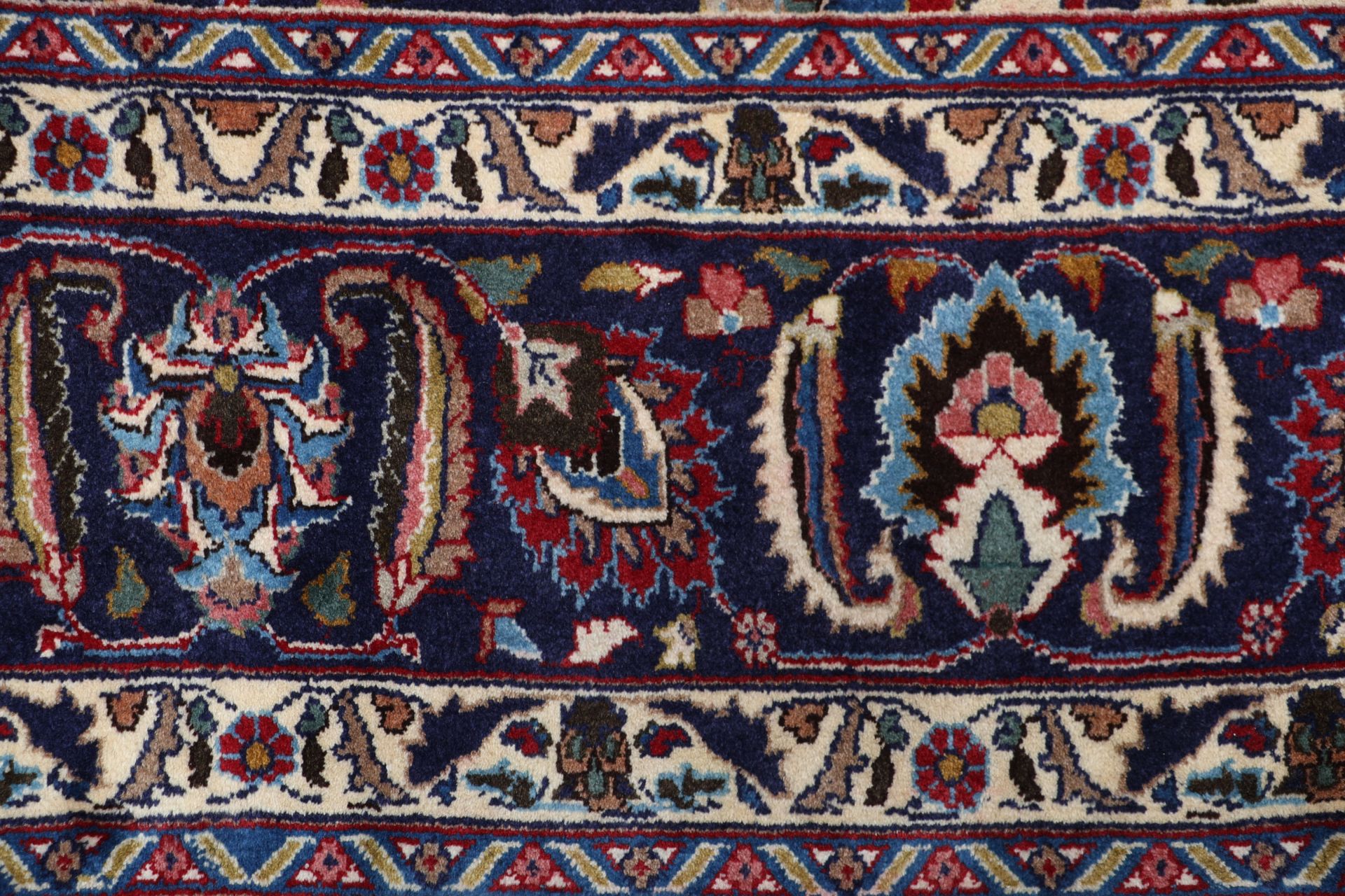 Mashhad Perserteppich 245 × 335 cm aus Wolle, handgeknüpft