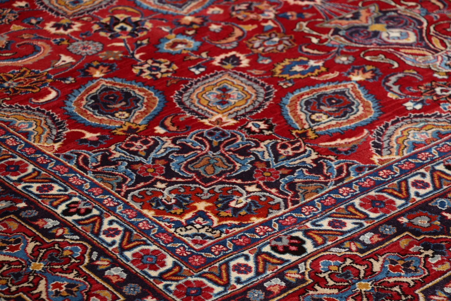 perserteppich-mashad-248-x-358-cm-schurwolle-handgeknupft-15 Mashhad Perserteppich aus Iran, 248 × 358 cm
