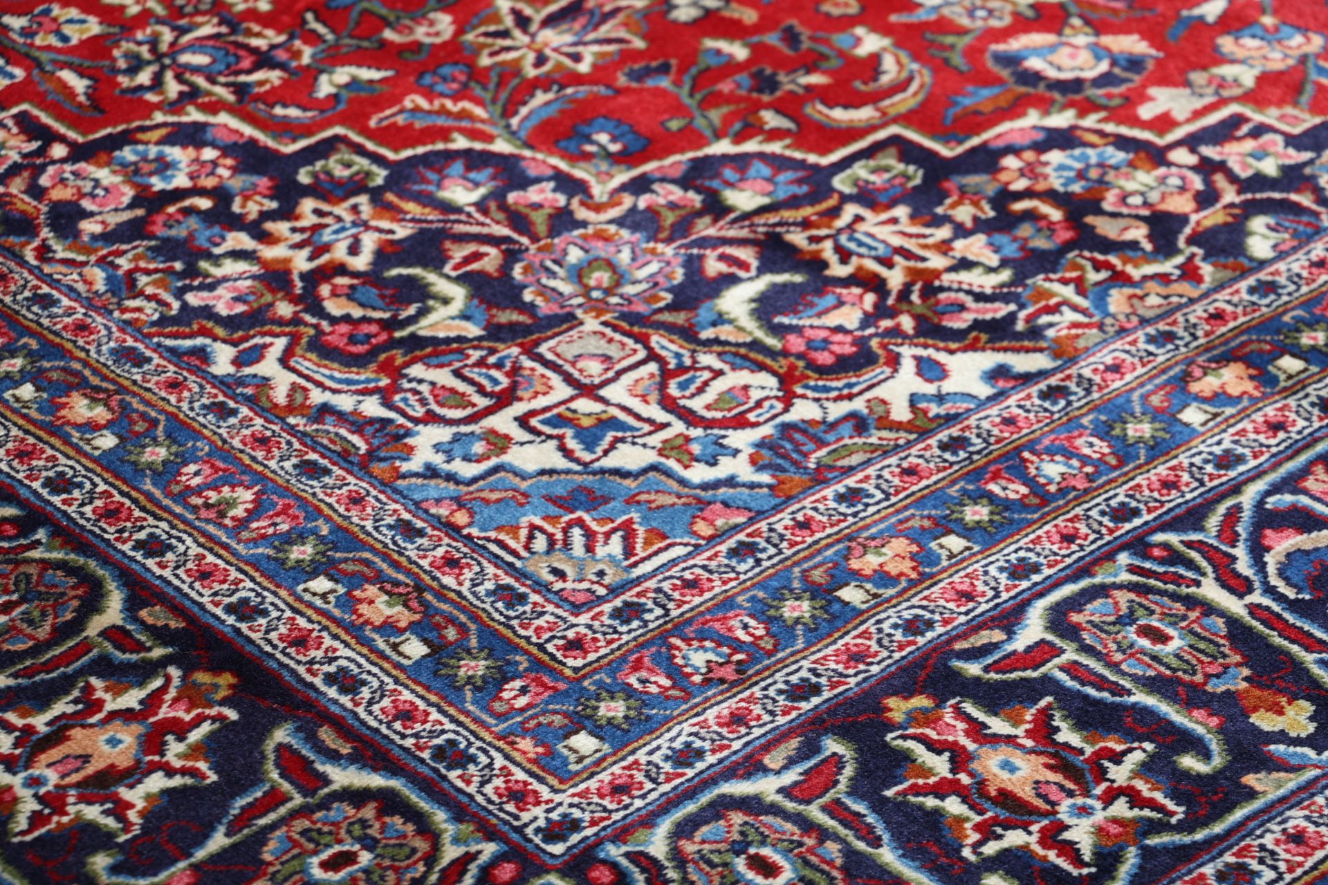 perserteppich-mashad-248-x-345-cm-schurwolle-handgeknupft-27 Handgeknüpfter Mashhad Perserteppich 248 × 345 cm