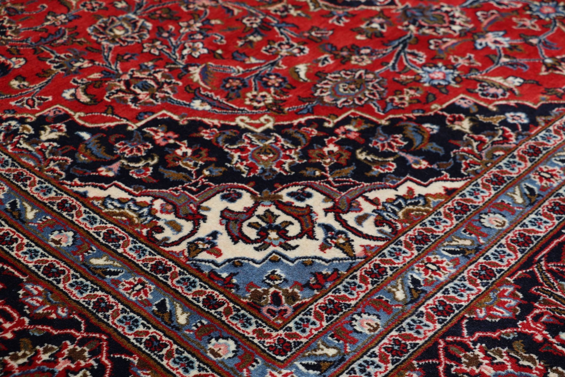 perserteppich-mashad-250-x-343-cm-schurwolle-handgeknupft-14 Mashhad Perserteppich aus Iran, 250 × 343 cm