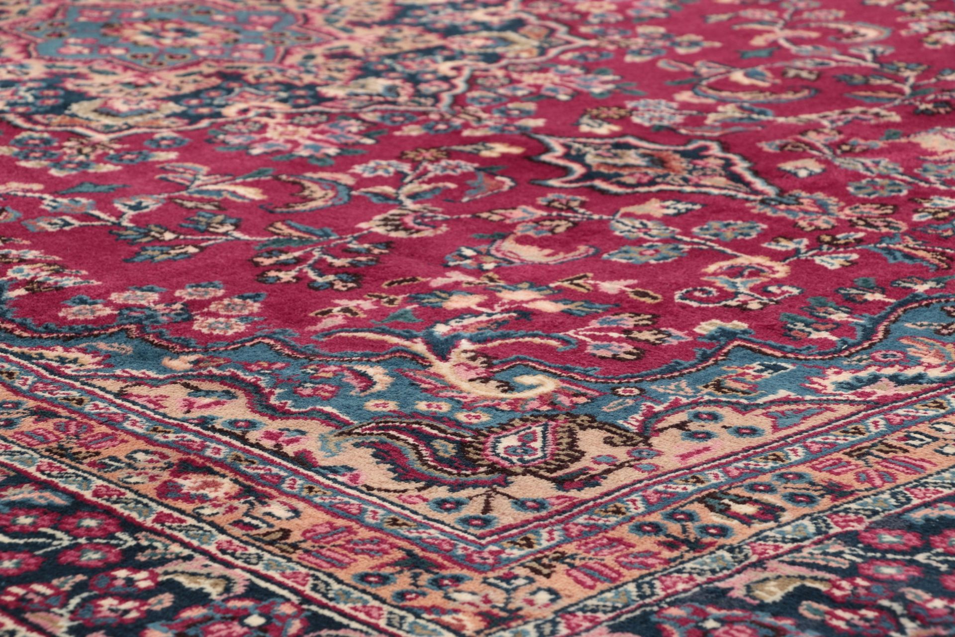 perserteppich-mashad-200-x-297-cm-baumwolle-handgeknupft-medaillon-14 Mashhad Perserteppich aus Iran, 200 × 297 cm
