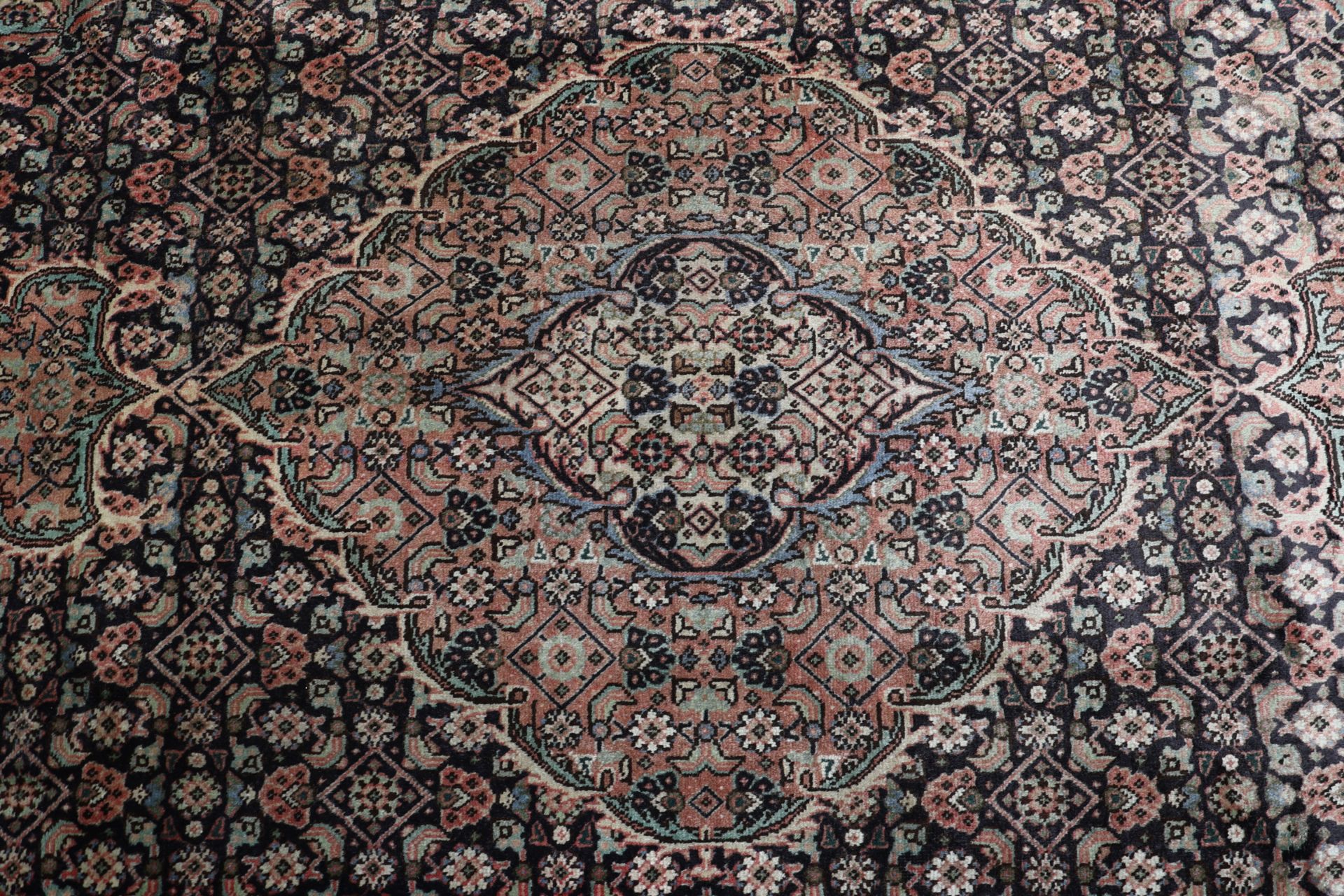 Täbriz Perserteppich 246 × 342 cm aus Wolle, handgeknüpft