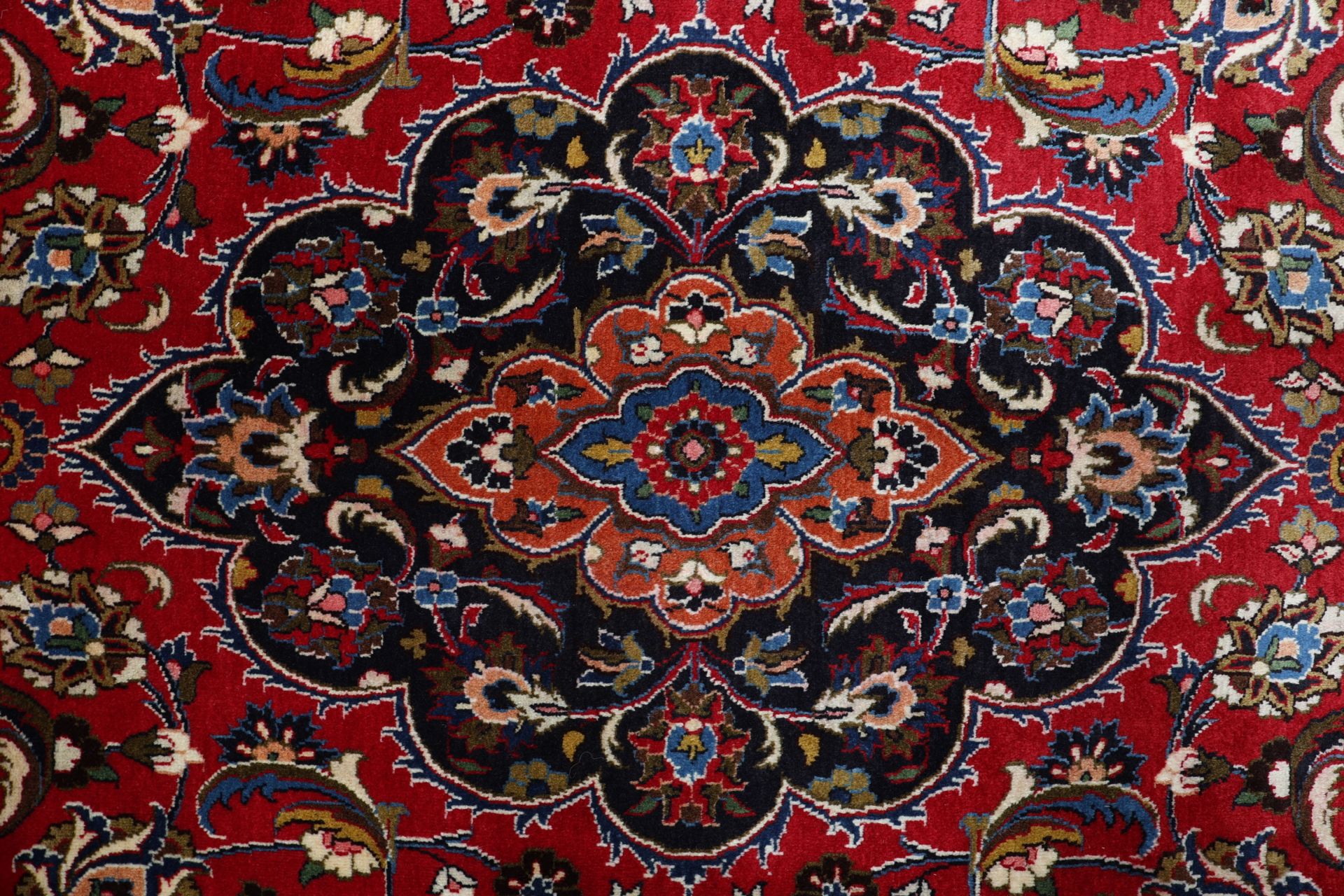 Mashhad Perserteppich aus Iran, 246 × 293 cm
