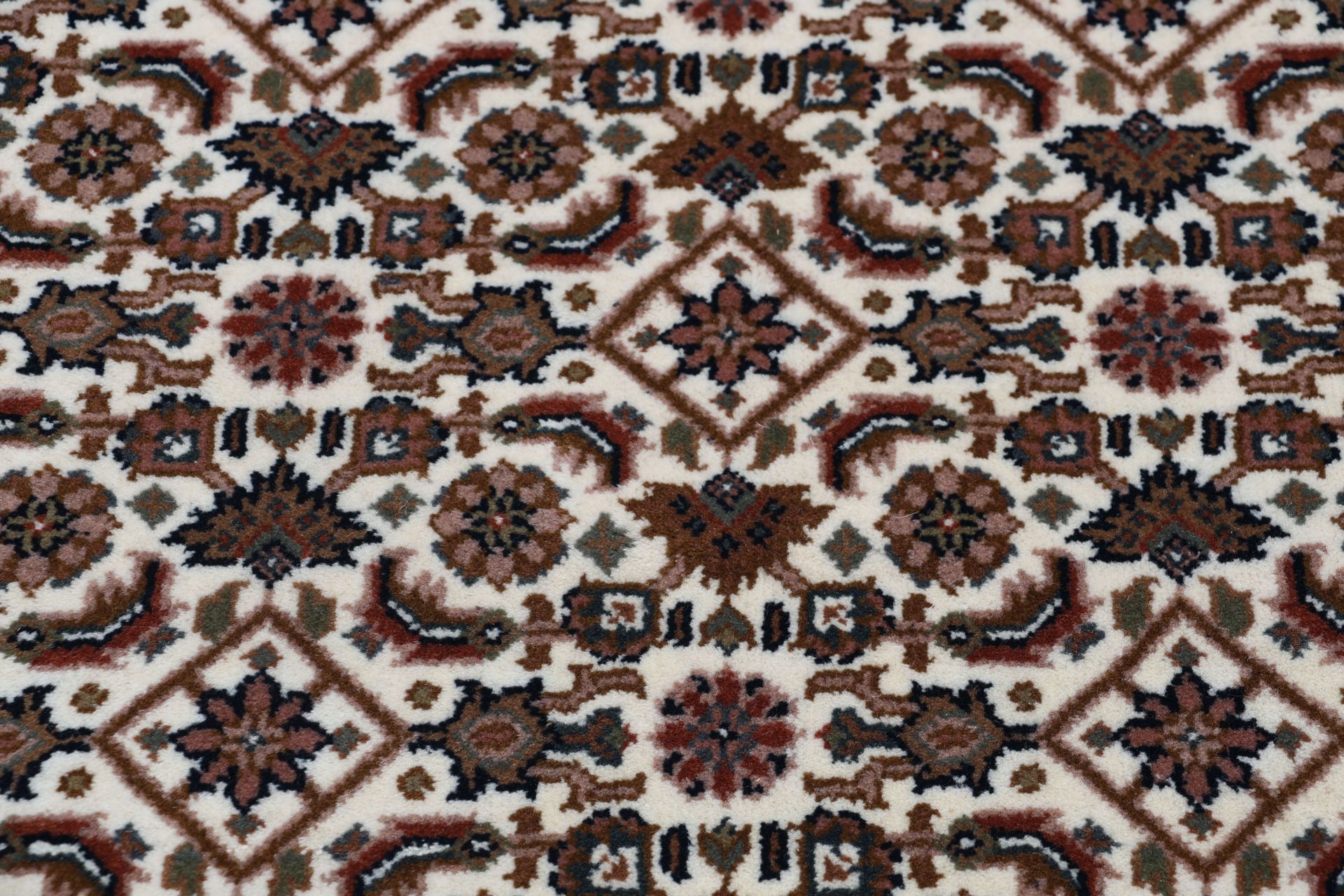 Bijar Orientteppich aus Indien, 141 × 202 cm