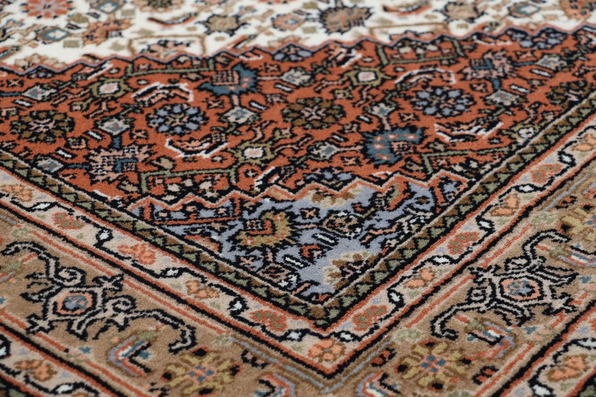 Bijar Orientteppich aus Indien, 138 × 203 cm