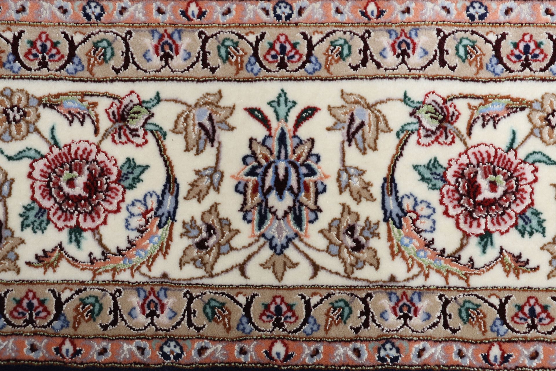 Handgeknüpfter Isfahan Perserteppich, 157 × 230 cm, Wolle & Seide