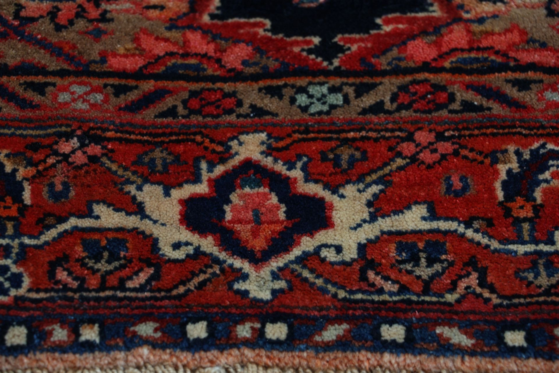 Handgeknüpfter Heriz Perserteppich 140 × 222 cm
