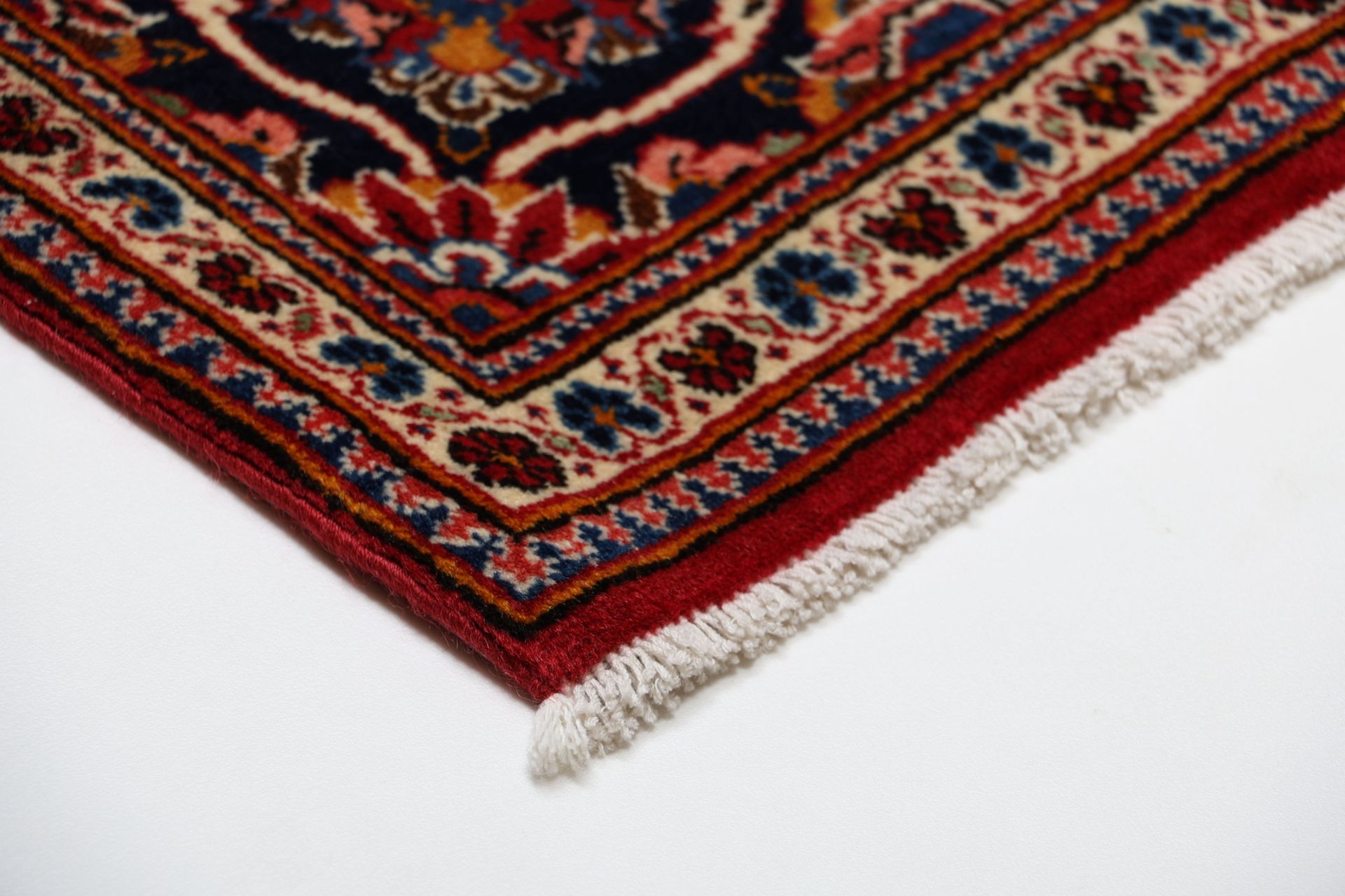 Kashan Perserteppich 140 × 220 cm aus Wolle, handgeknüpft