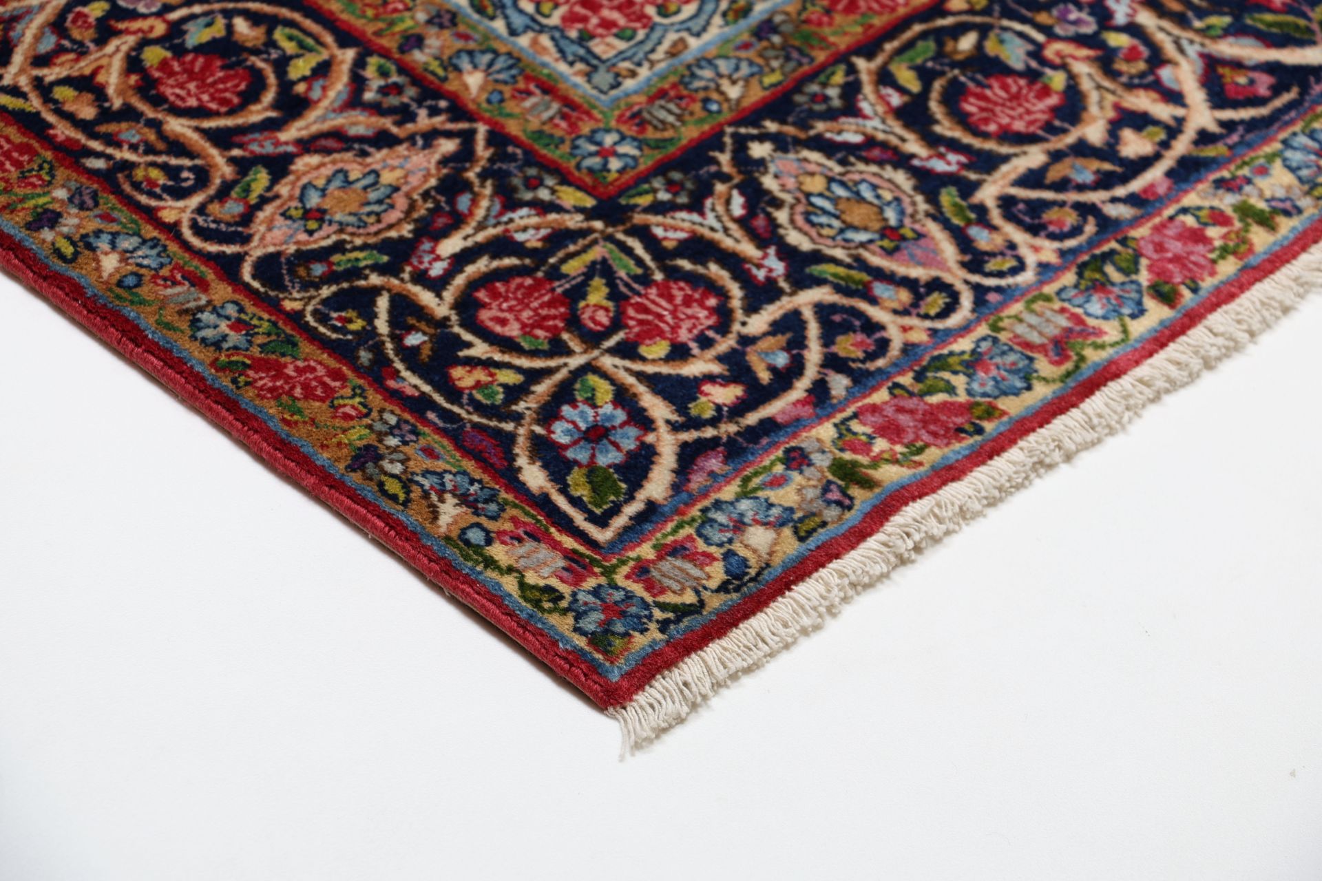 Kerman Perserteppich 135 × 223 cm aus Wolle, handgeknüpft