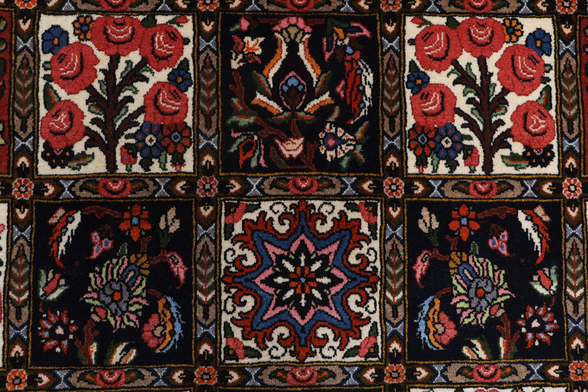 Handgeknüpfter Bakhtiari Perserteppich, 254 × 360 cm, Wolle