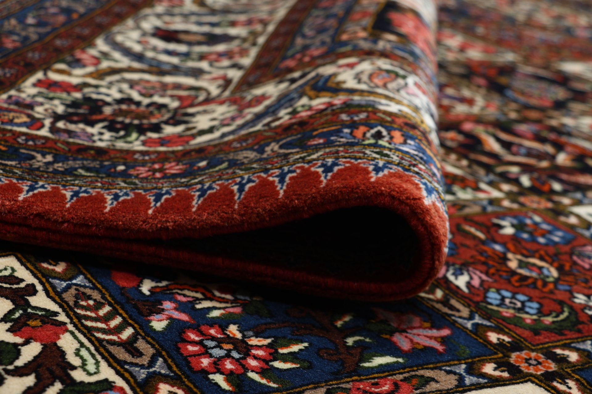 Handgeknüpfter Bakhtiari Perserteppich, 254 × 360 cm, Wolle