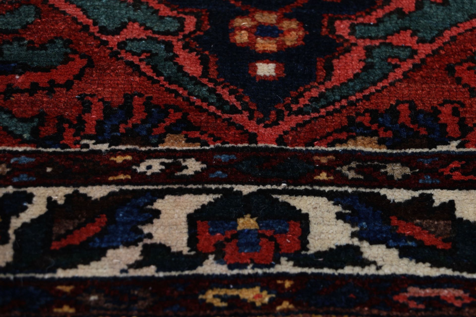 Bakhtiari Perserteppich aus Iran, 150 × 214 cm