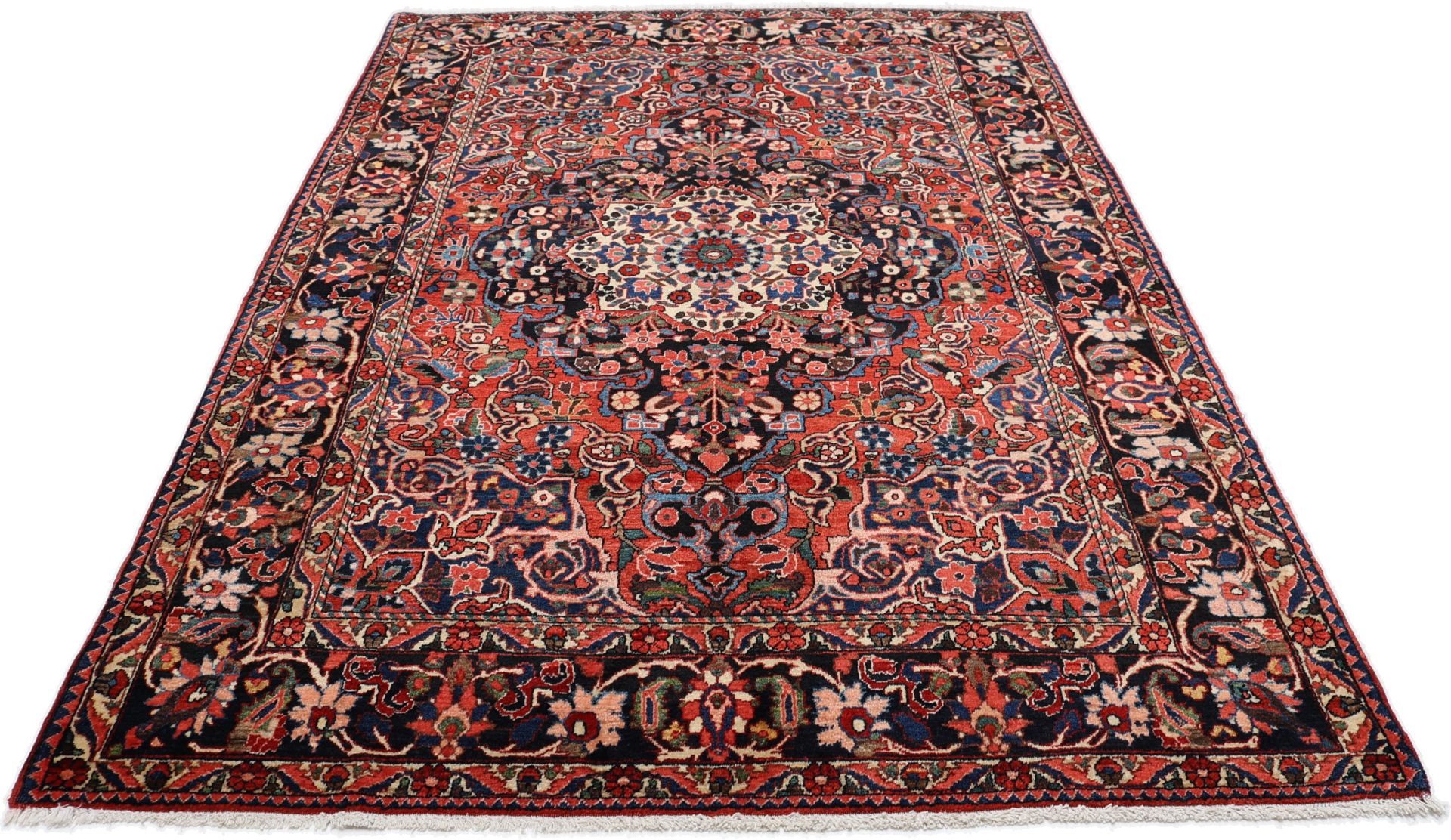 Antiker Bakhtiari Perserteppich aus Iran, 145 × 210 cm