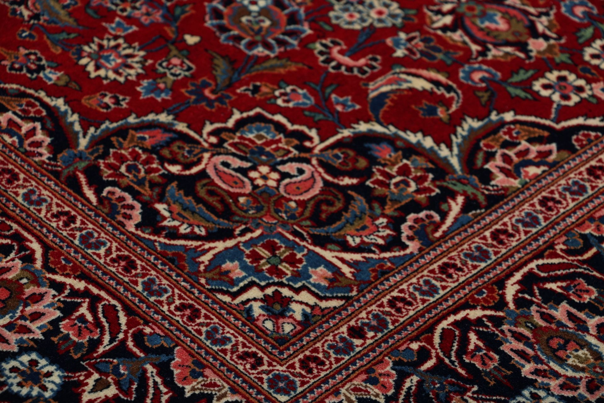 Kashan Perserteppich aus Iran, 127 × 220 cm