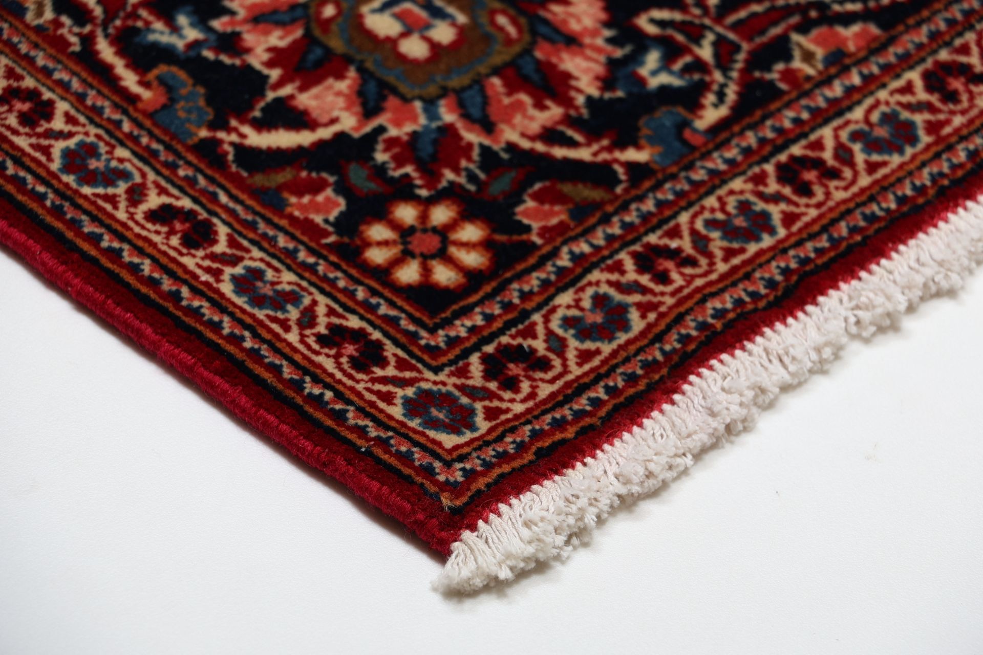 Kashan Perserteppich aus Iran, 127 × 220 cm