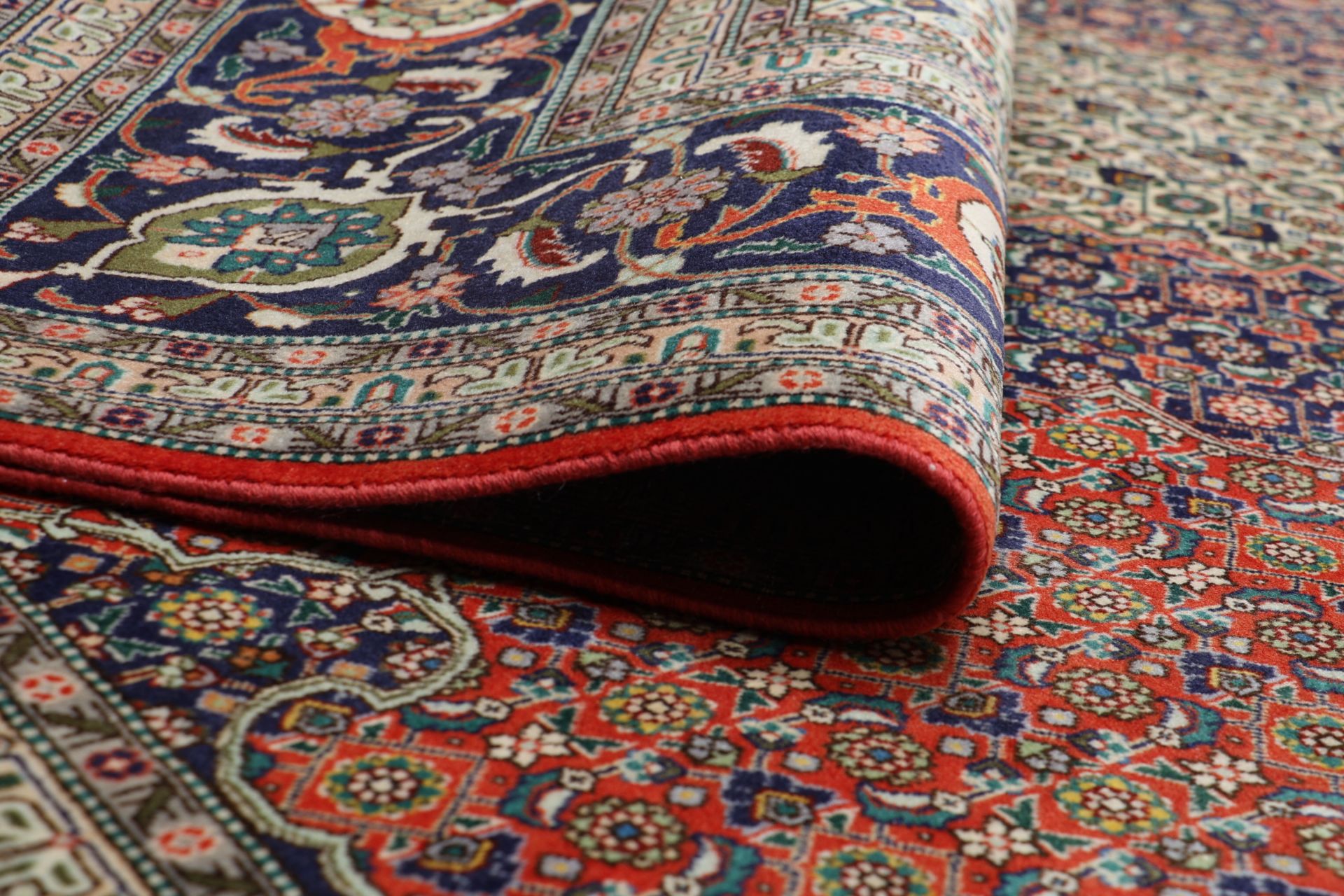 Täbriz Perserteppich aus Iran, 245 × 355 cm