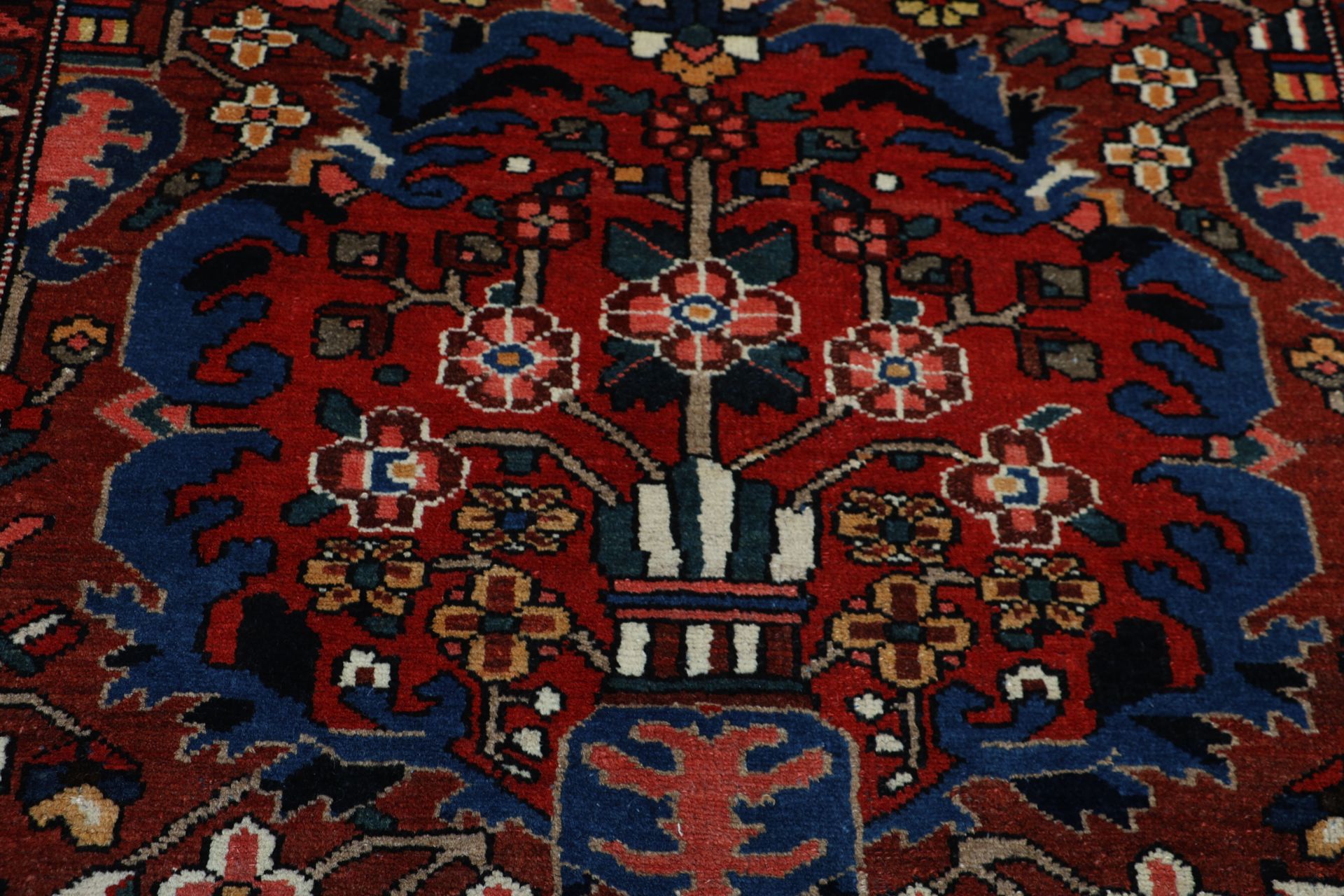 Bakhtiari Perserteppich antik, 141 × 209 cm, Wolle