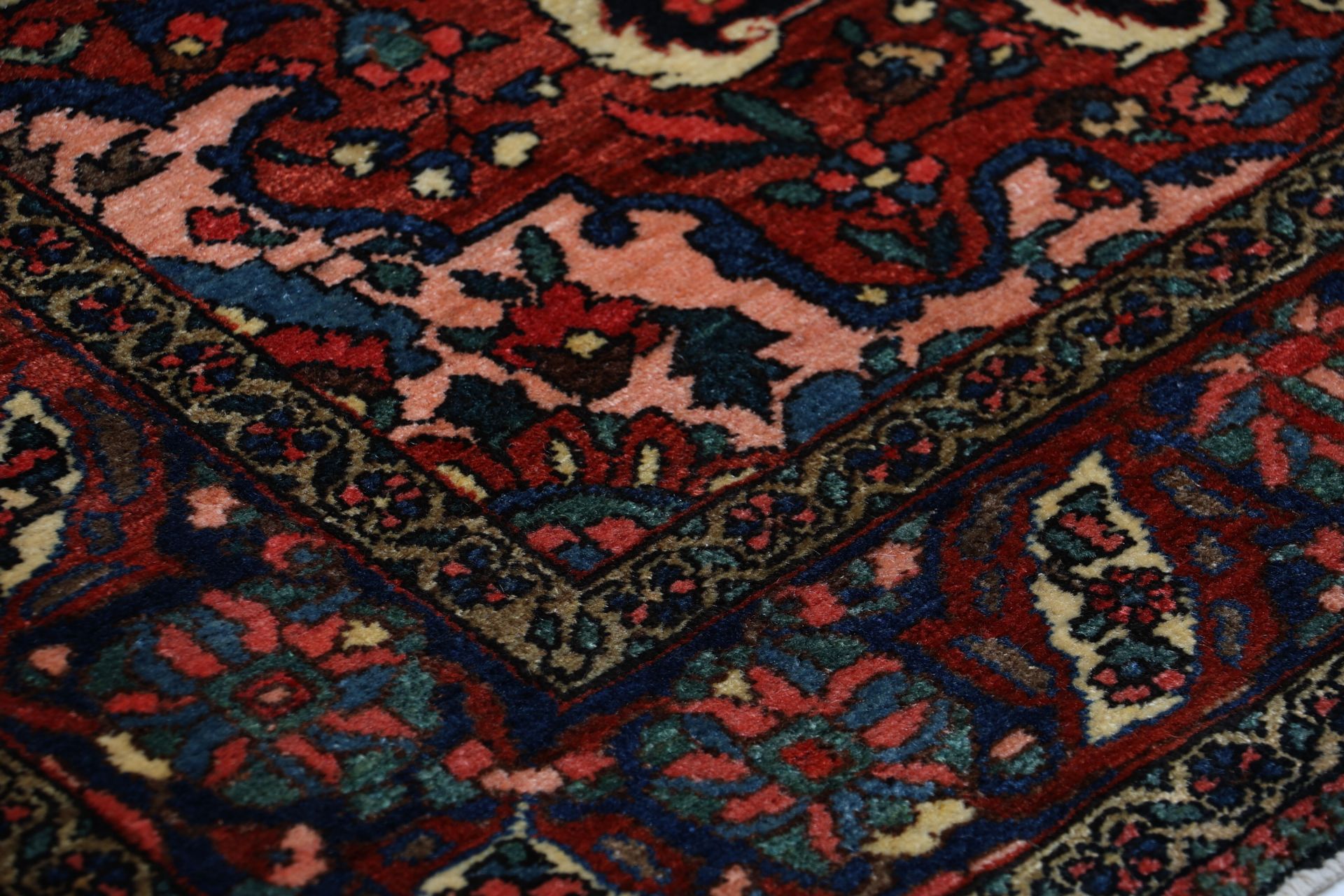 Bakhtiari Perserteppich antik, 142 × 212 cm, Wolle