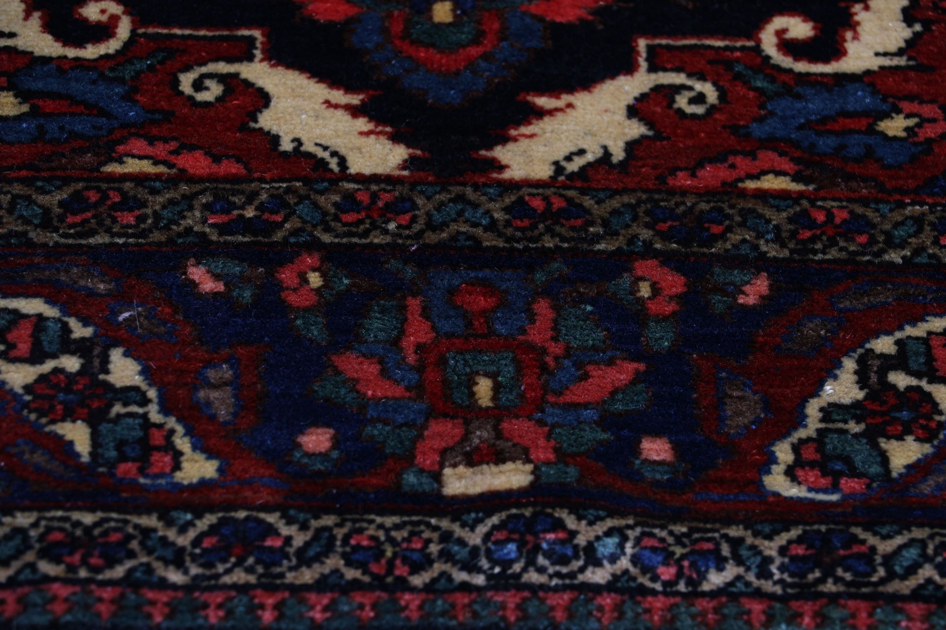 Bakhtiari Perserteppich antik, 142 × 212 cm, Wolle