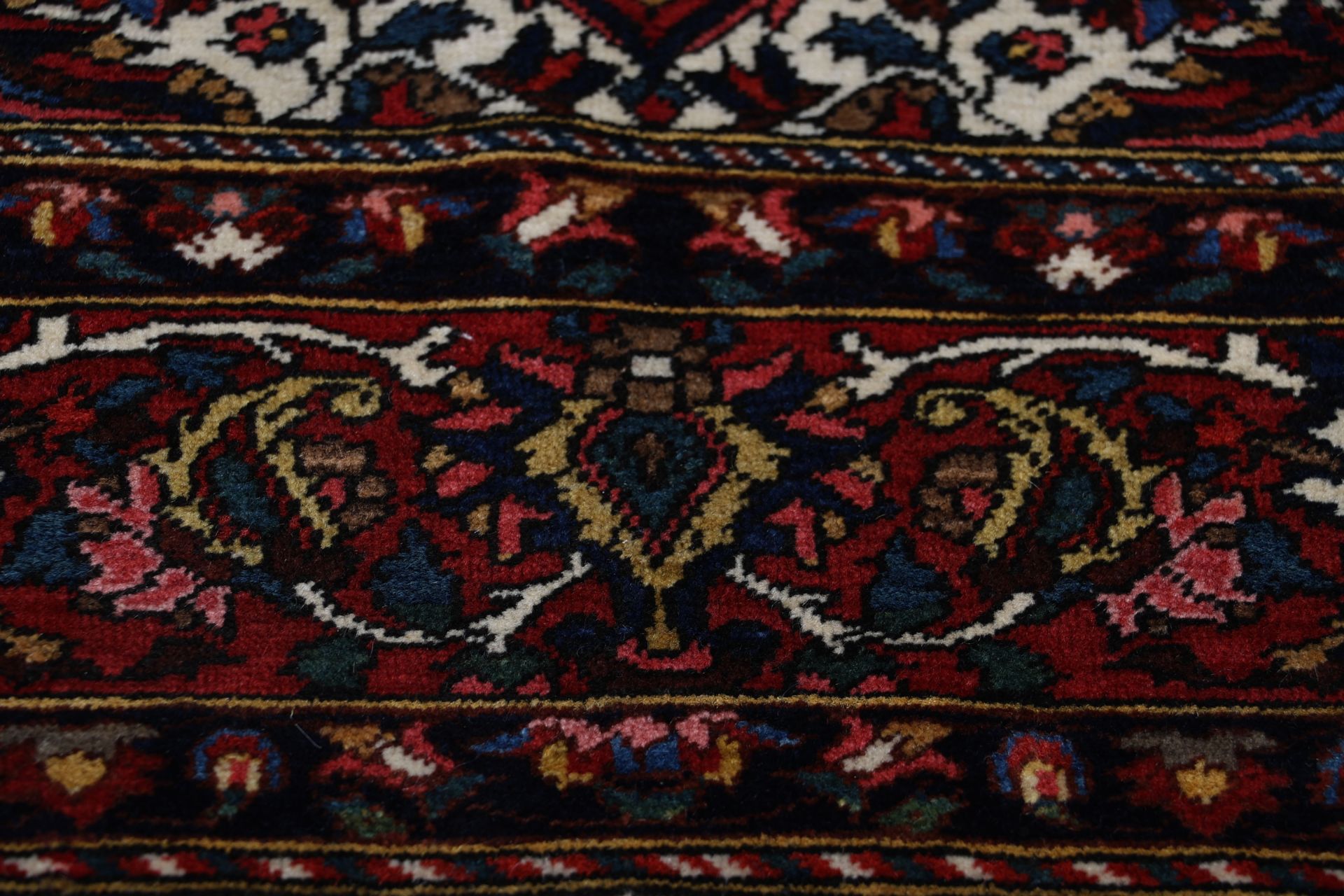 Antiker Bakhtiari Perserteppich, 140 × 216 cm, Wolle