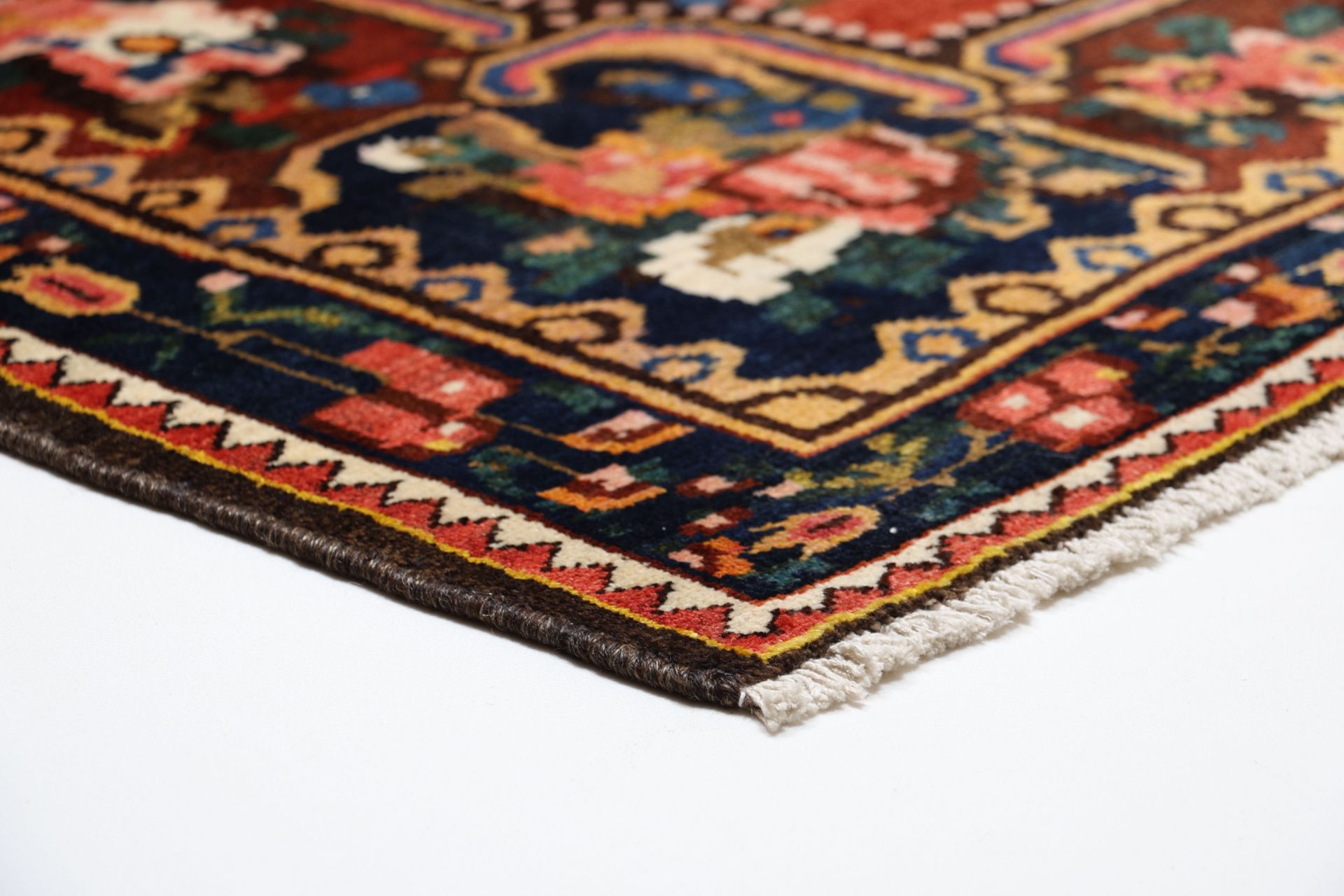perserteppich-bachtiar-215-x-355-cm-schurwolle-handgeknupft-antik-17 Handgeknüpfter Bakhtiari Perserteppich 215 × 355 cm