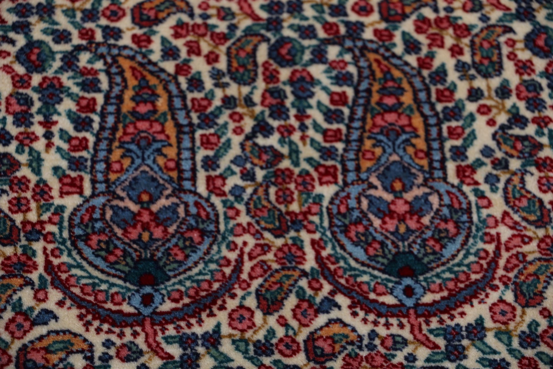 Antiker Kerman Perserteppich aus Iran, 140 × 204 cm