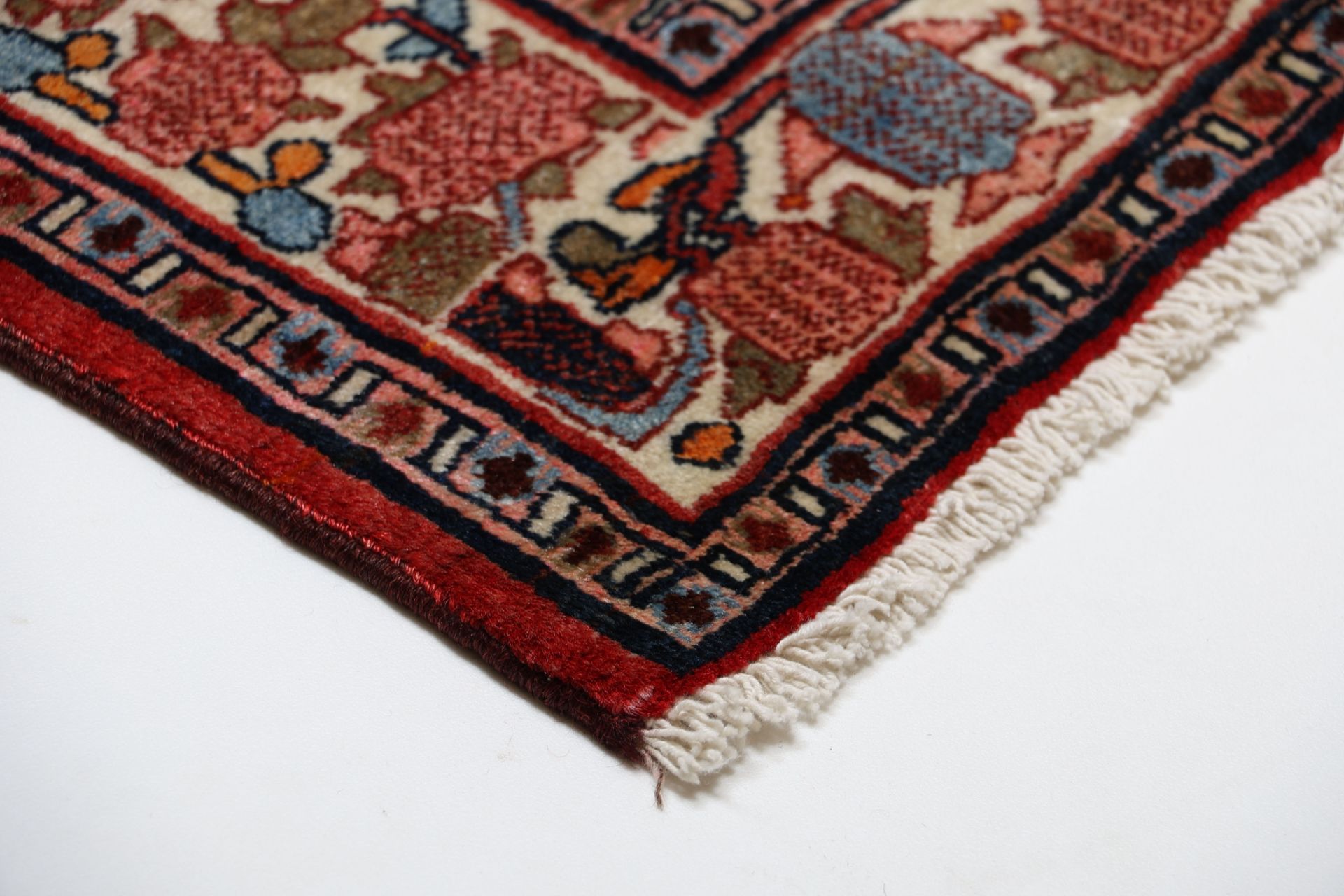 Perserteppich 135 × 225 cm aus Wolle, handgeknüpft