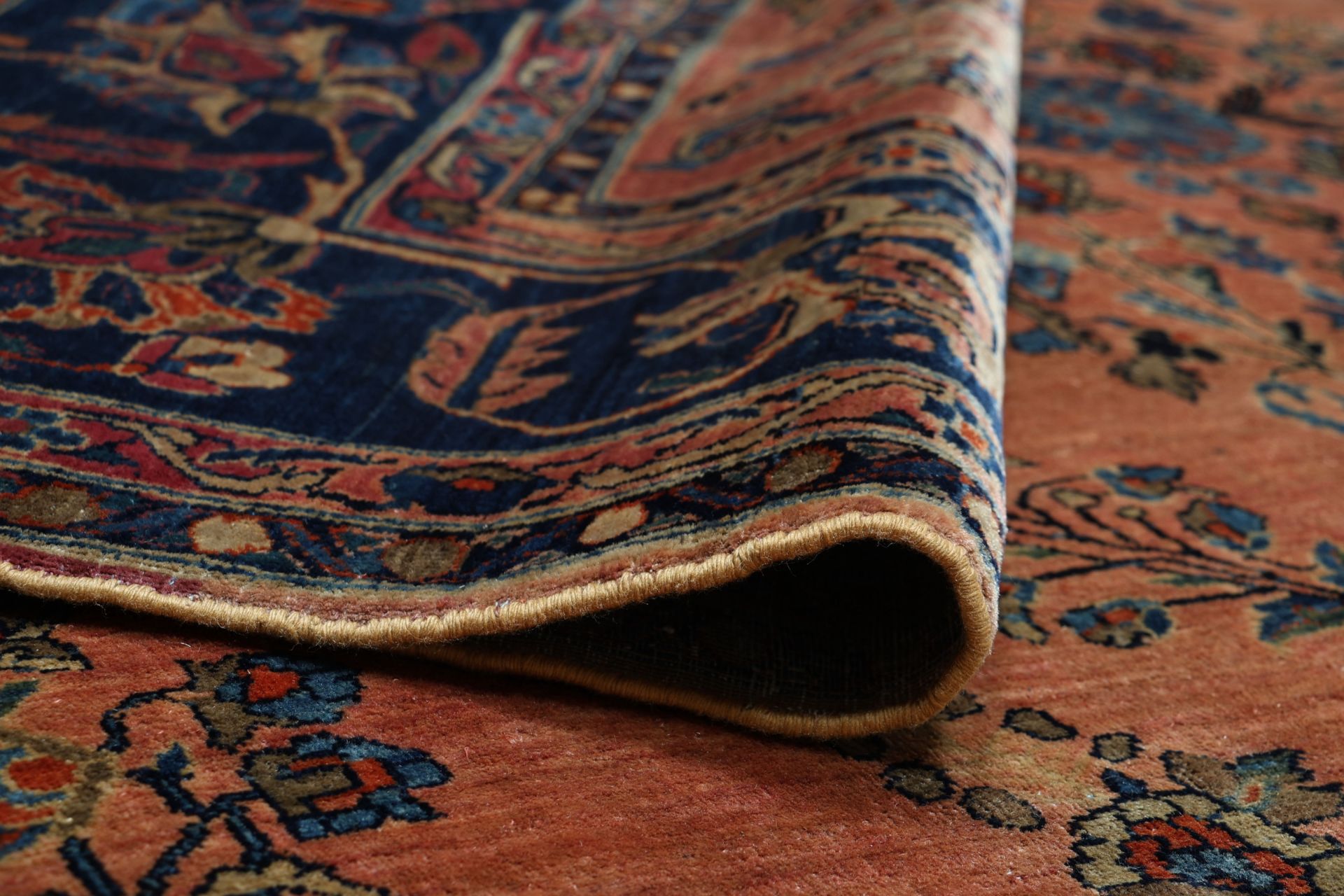 Antiker Sarough Perserteppich aus Iran, 283 × 372 cm
