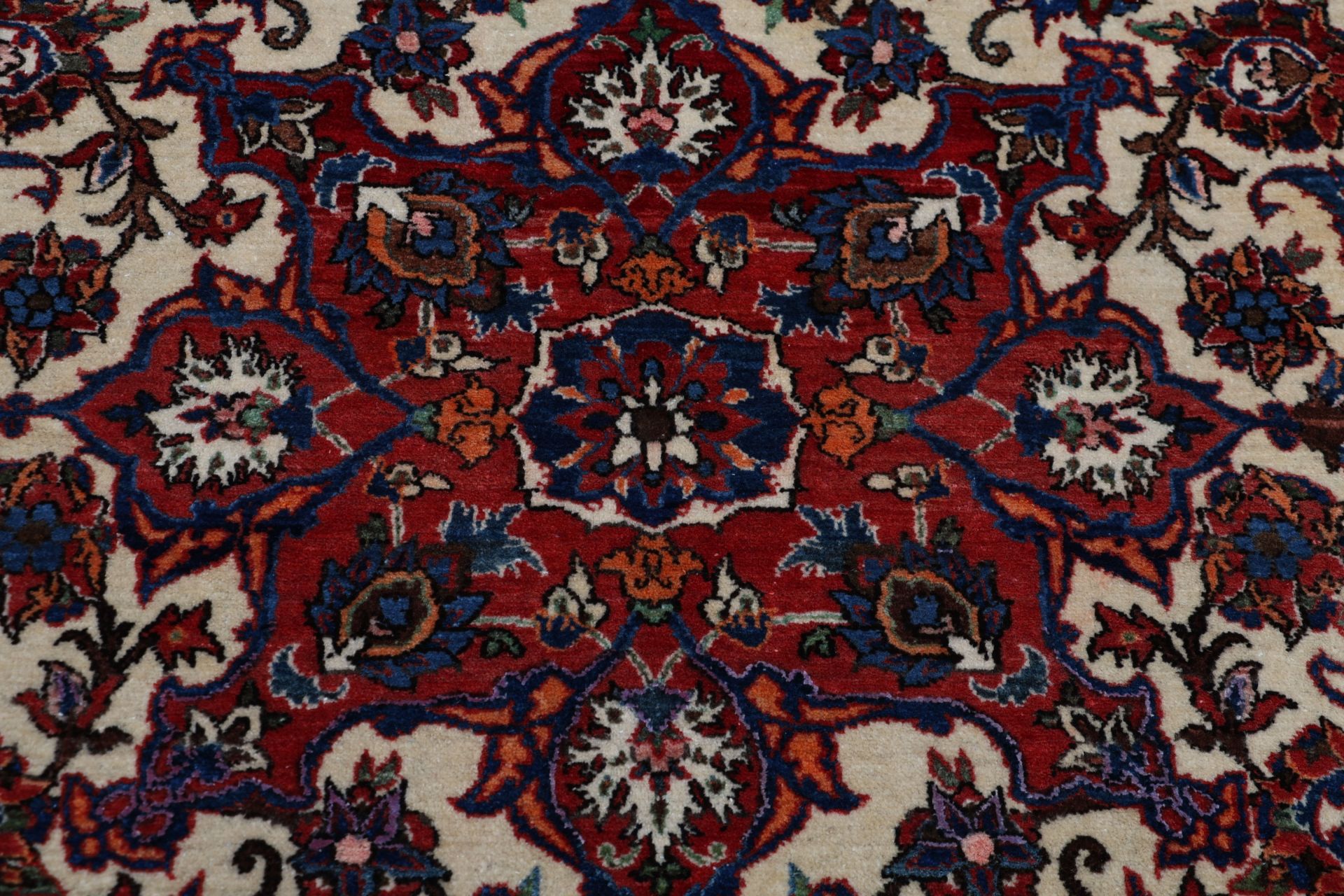 perserteppich-isfahan-145-x-217-cm-schurwolle-handgeknupft-antik-28 Isfahan Perserteppich antik, 145 × 217 cm, Wolle