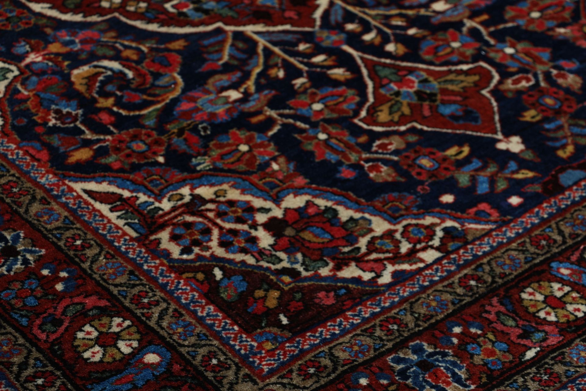 Perserteppich aus Iran, 144 × 210 cm