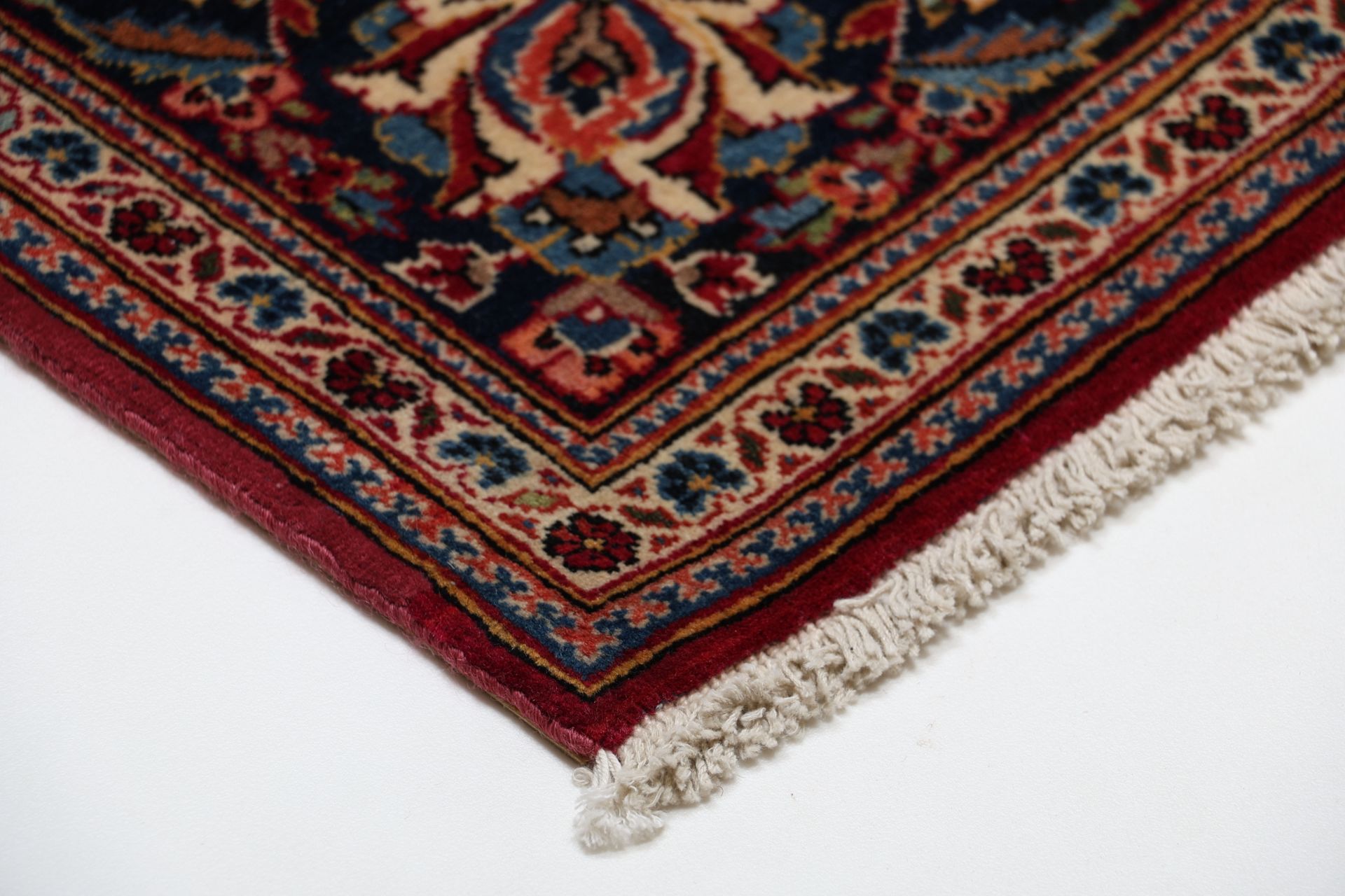 Handgeknüpfter Kashan Perserteppich, 133 × 210 cm, Wolle