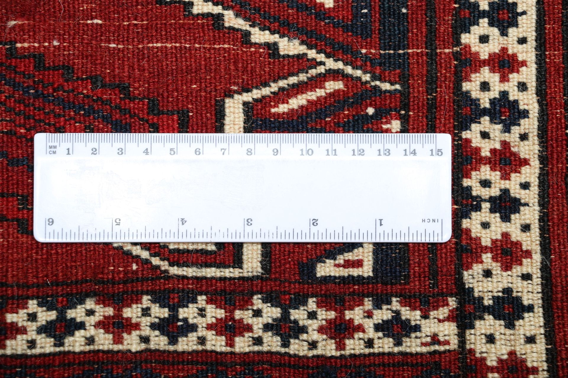 Handgeknüpfter Turkmen Perserteppich 230 × 340 cm