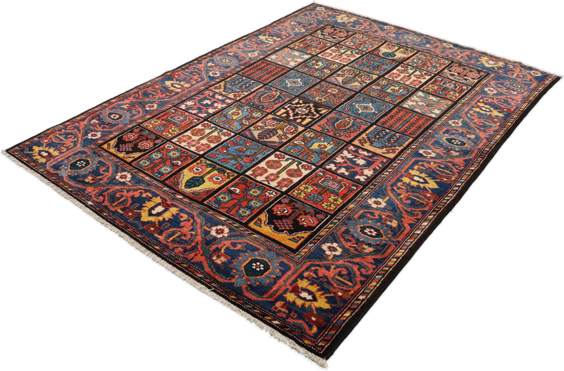 Antiker Bakhtiari Perserteppich aus Iran, 154 × 215 cm