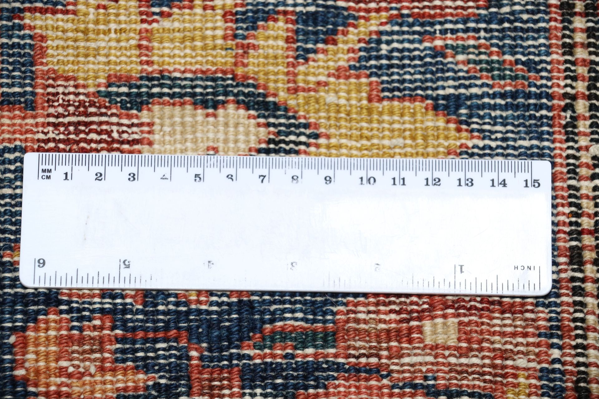 Antiker Bakhtiari Perserteppich aus Iran, 154 × 215 cm