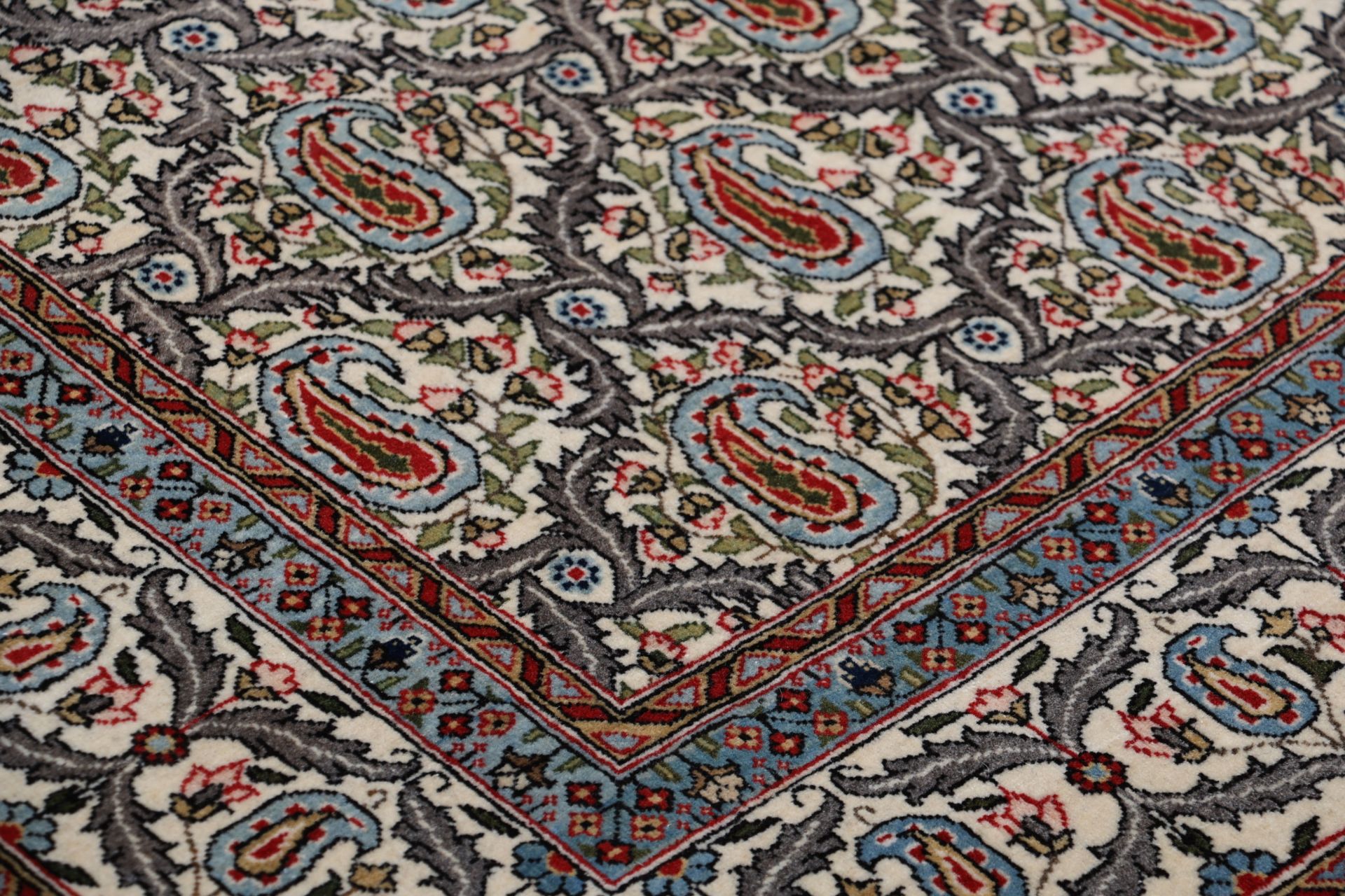 Ghom Perserteppich aus Iran, 140 × 220 cm