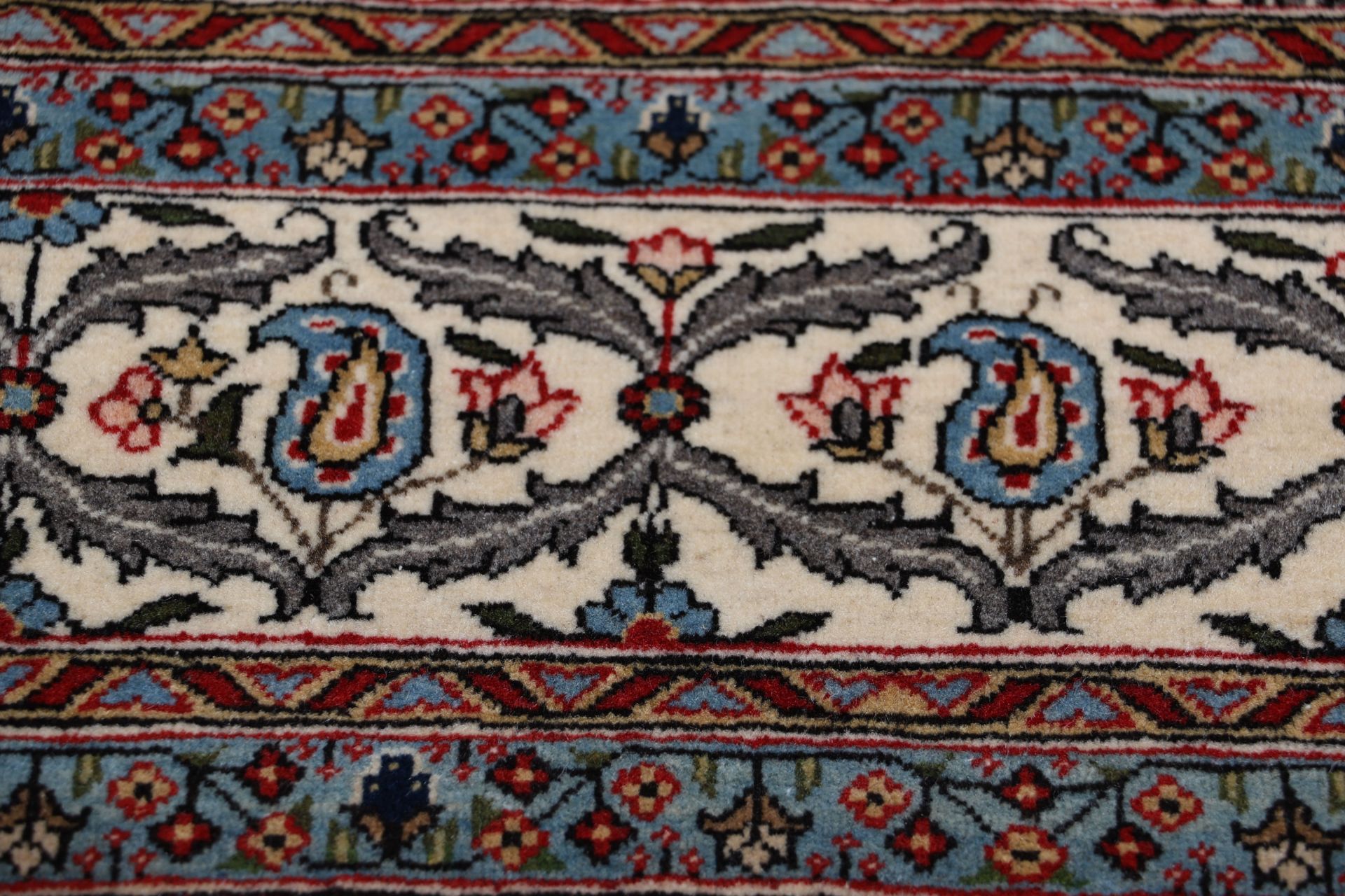 Ghom Perserteppich aus Iran, 140 × 220 cm