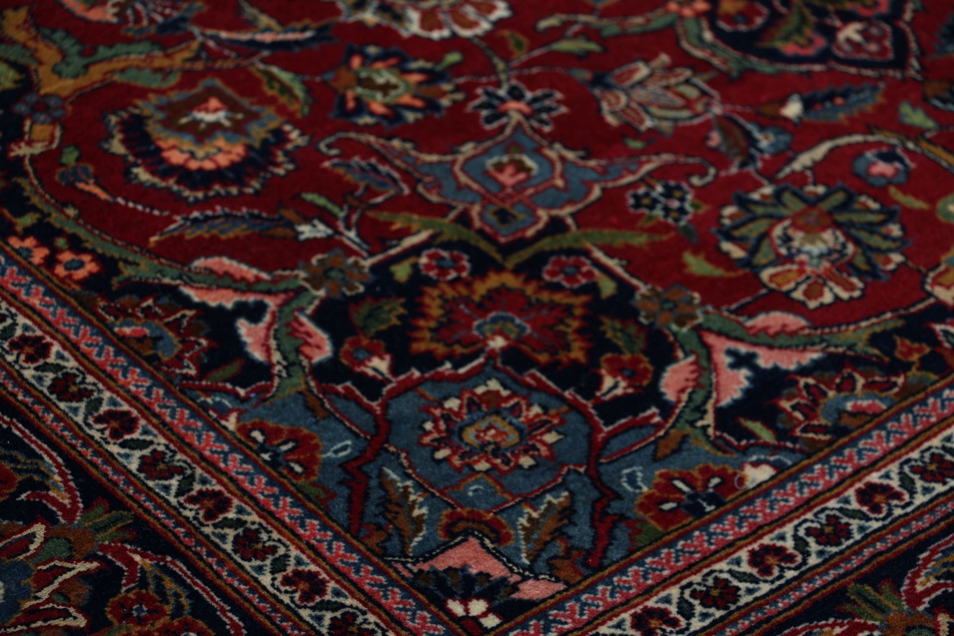 Antiker Kashan Perserteppich, 133 × 213 cm, Wolle & Seide