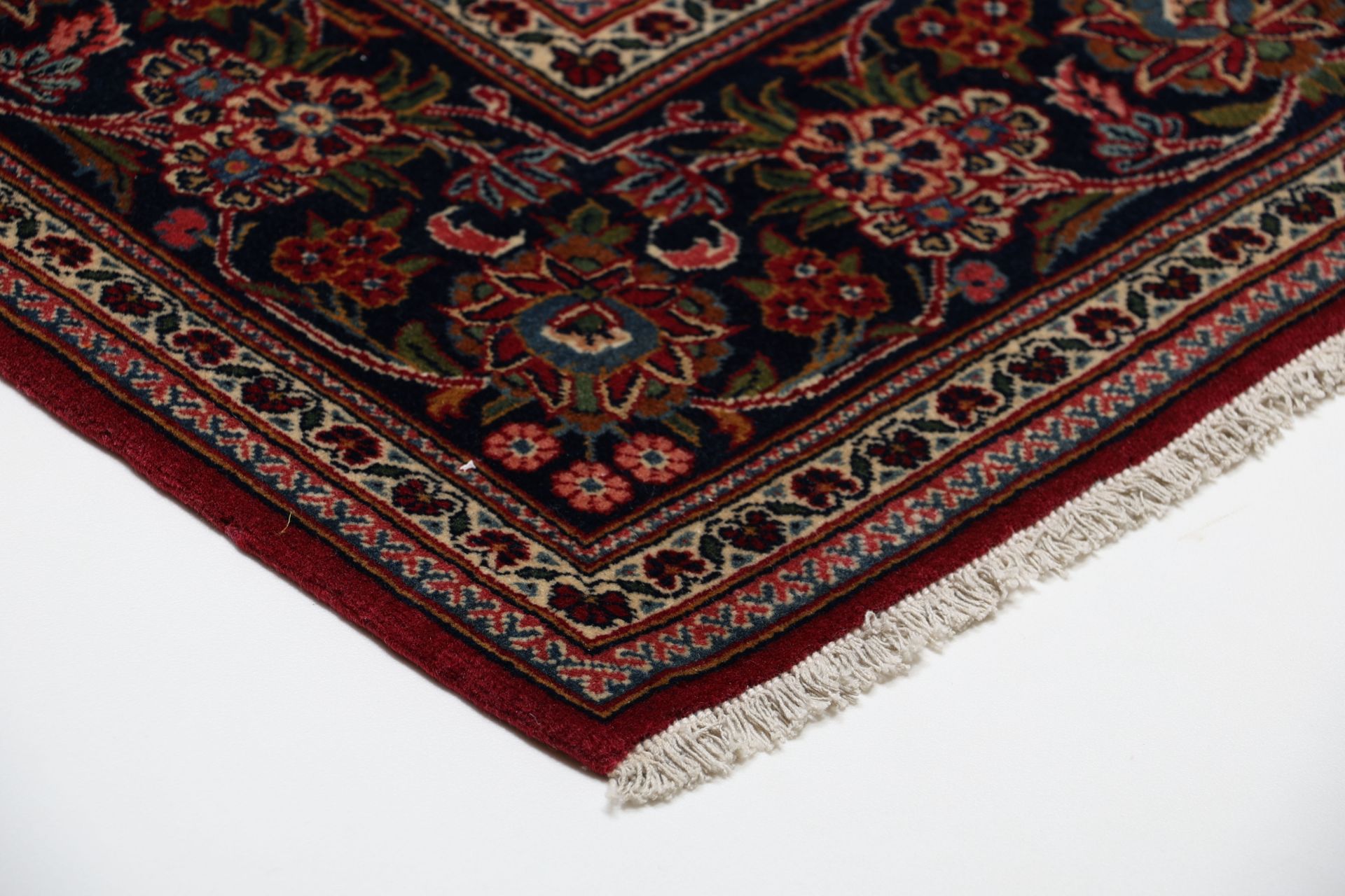 Antiker Kashan Perserteppich, 133 × 213 cm, Wolle & Seide