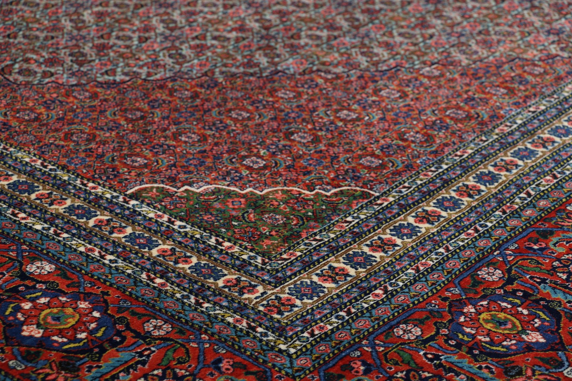 Perserteppich aus Iran, 259 × 364 cm