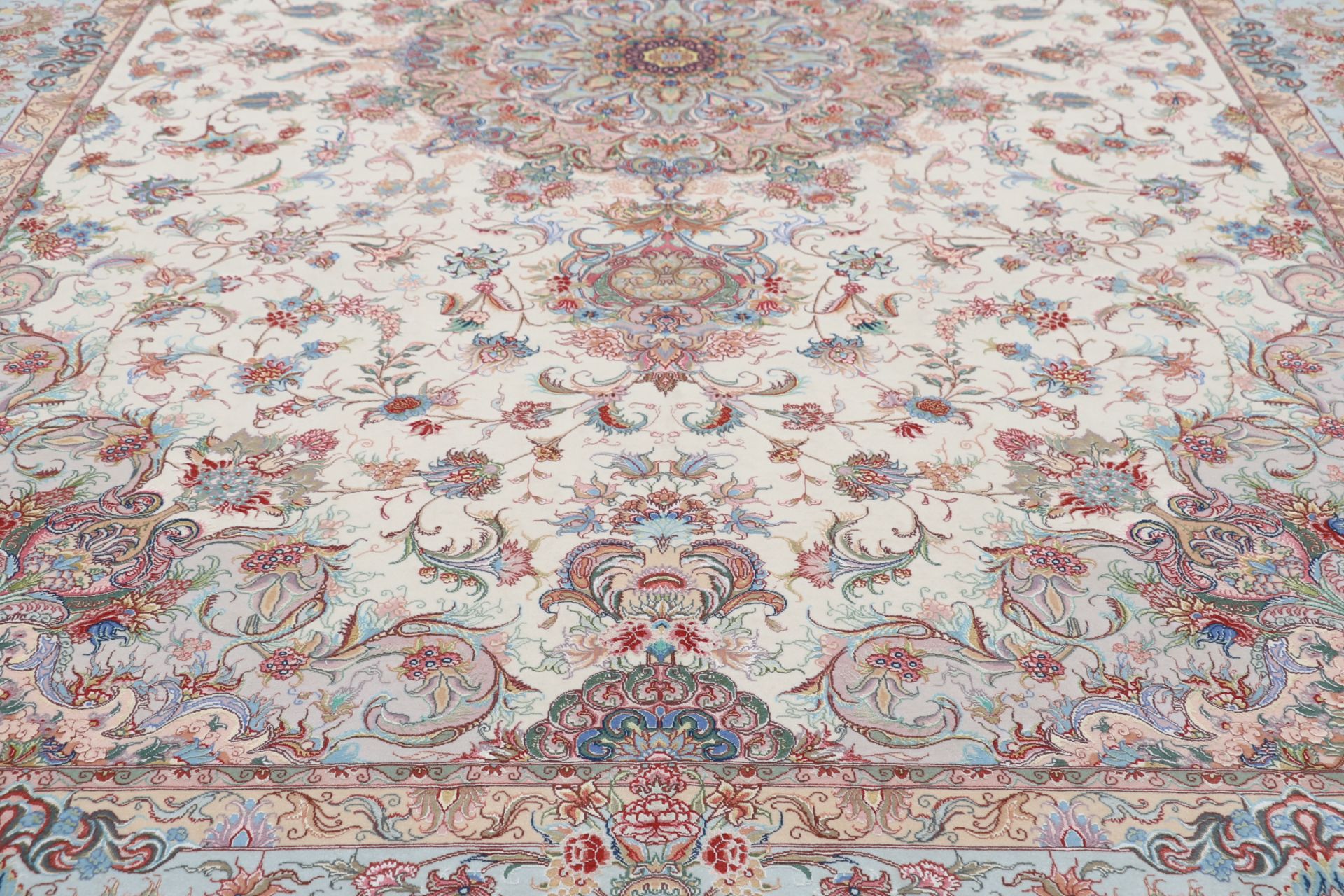 Handgeknüpfter Täbriz Perserteppich, 200 × 300 cm, Wolle & Seide