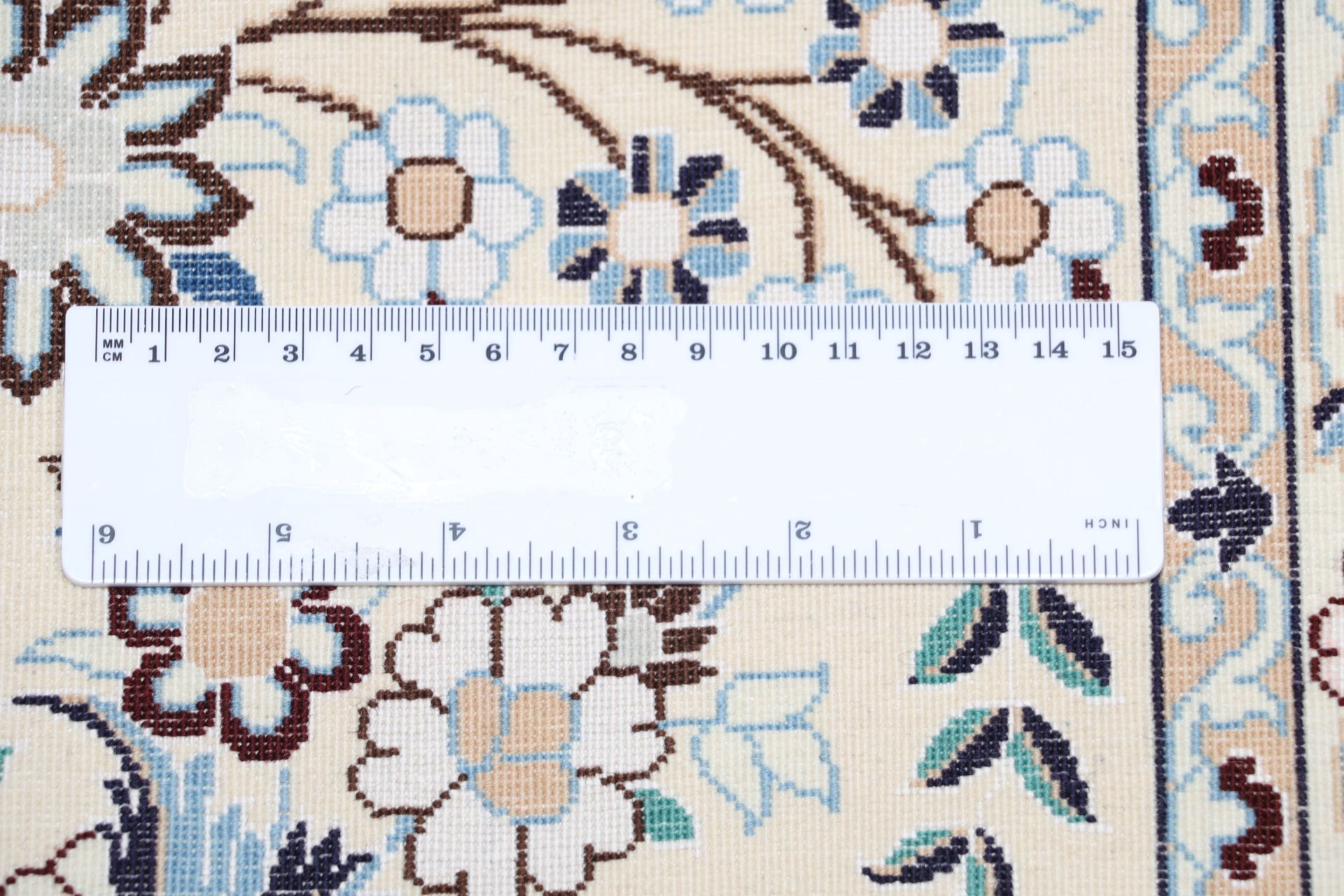 Nain Perserteppich 265 × 367 cm aus Wolle & Seide, handgeknüpft