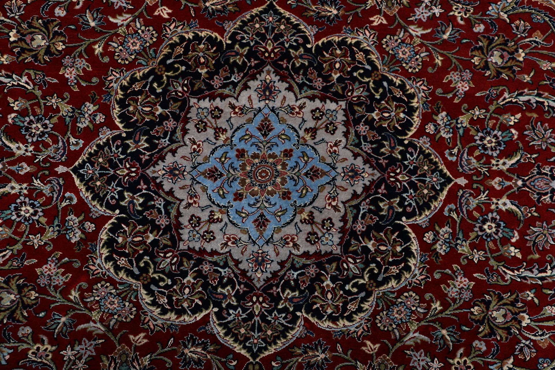 Handgeknüpfter Isfahan Perserteppich, 197 × 240 cm, Wolle & Seide