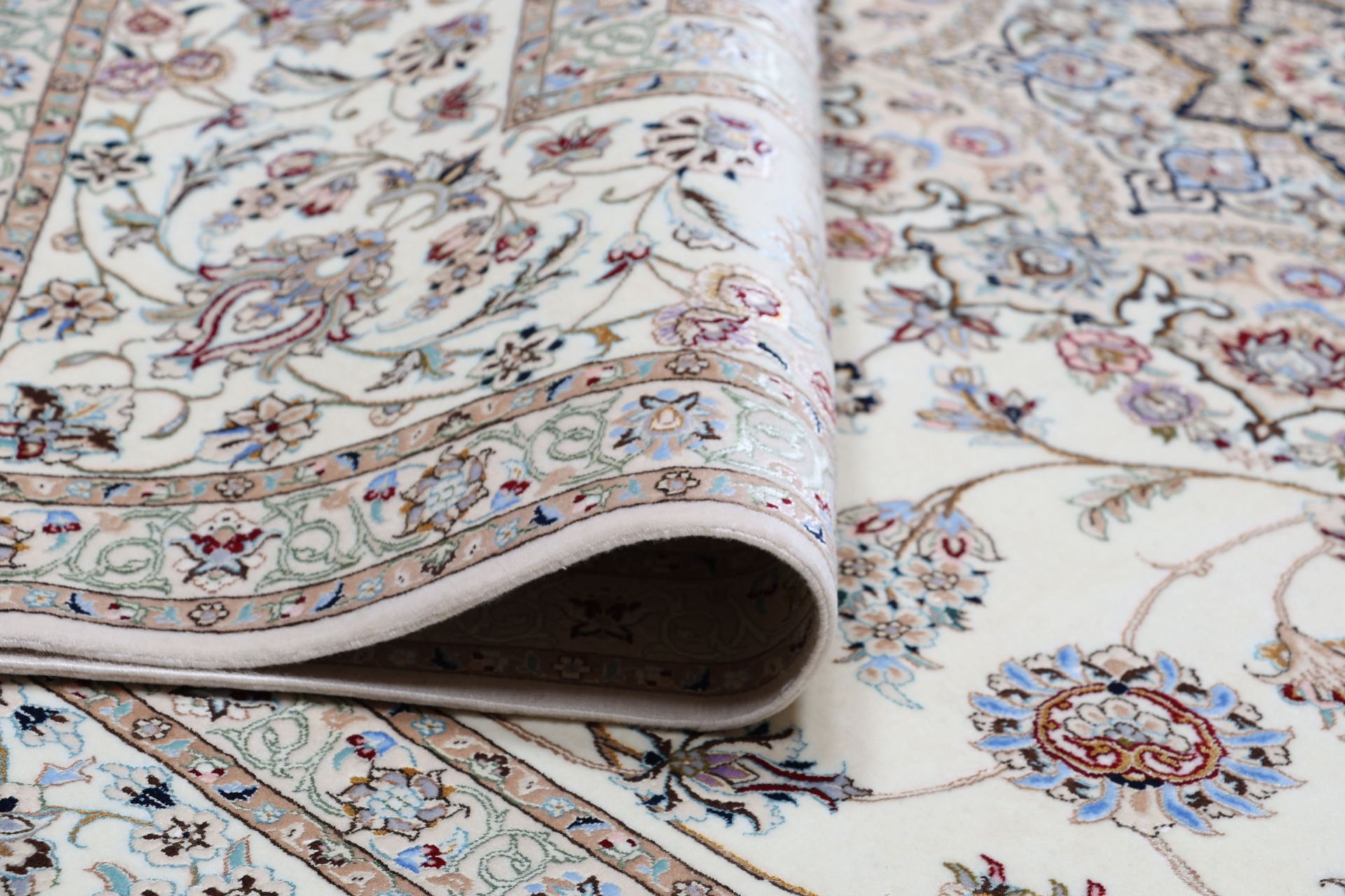 perserteppich-nain-215-x-308-cm-schurwolle-seide-handgeknupft-13 Nain Perserteppich aus Iran, 215 × 308 cm